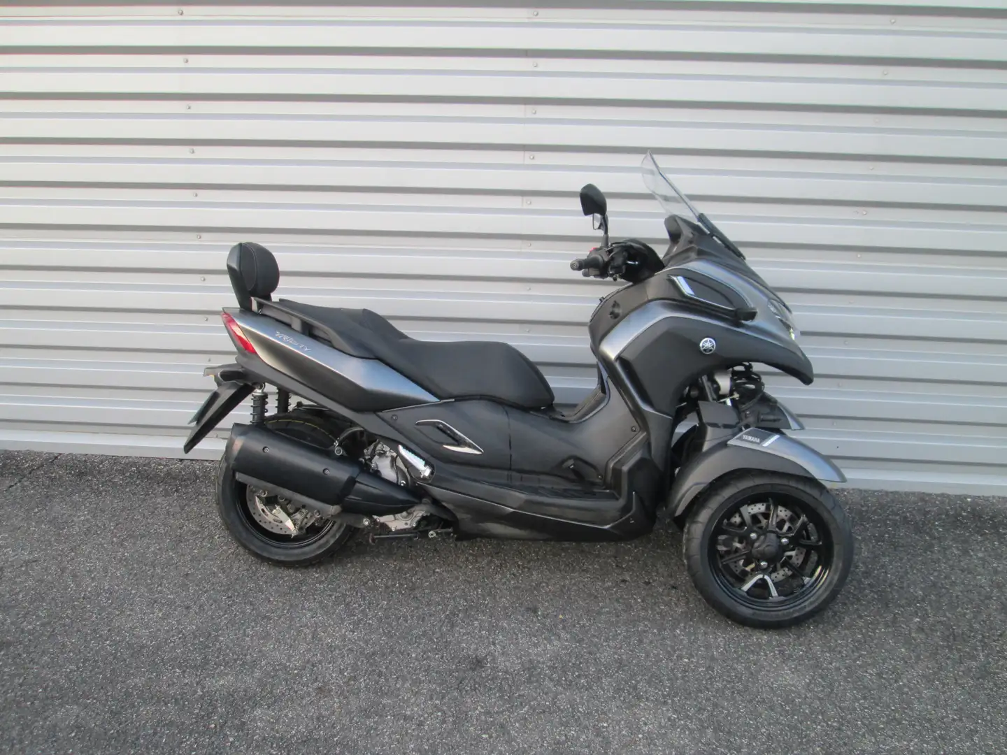 Yamaha TriCity Gris - 2