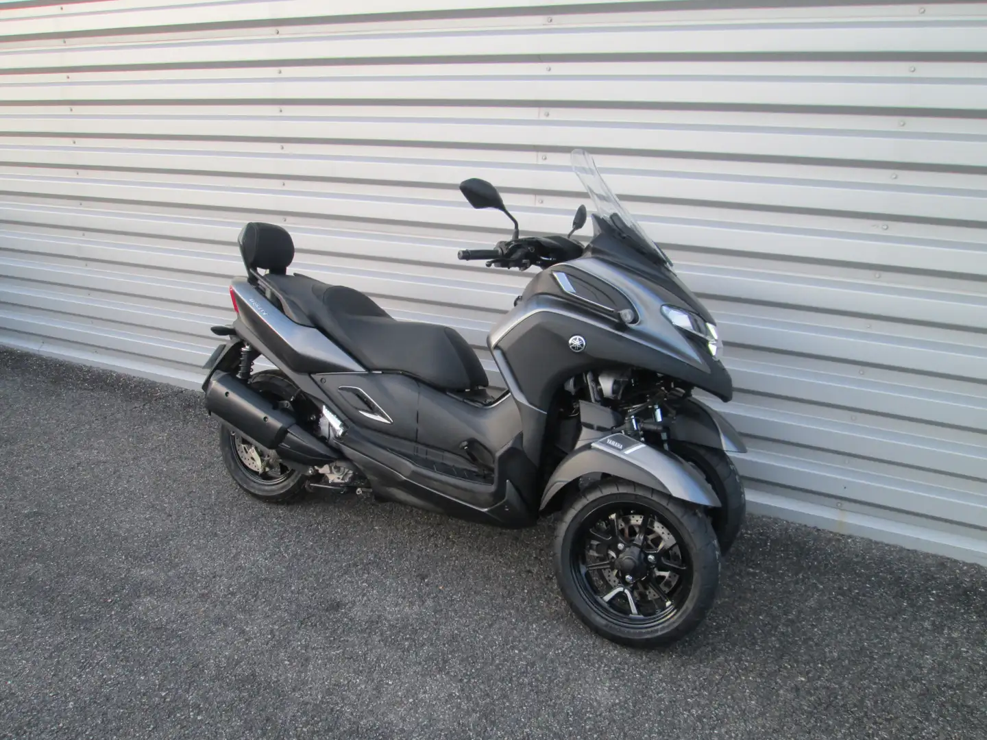 Yamaha TriCity Gris - 1