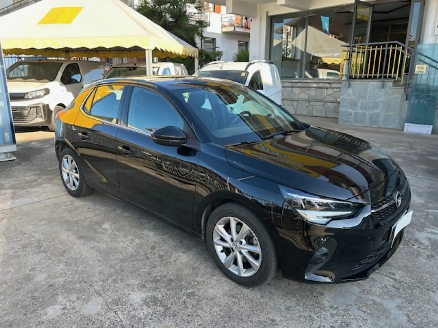 Opel Corsa 1.2 100 CV Elegance UNICO PROPRIETARIO NEOPATENTAT Zwart - 2
