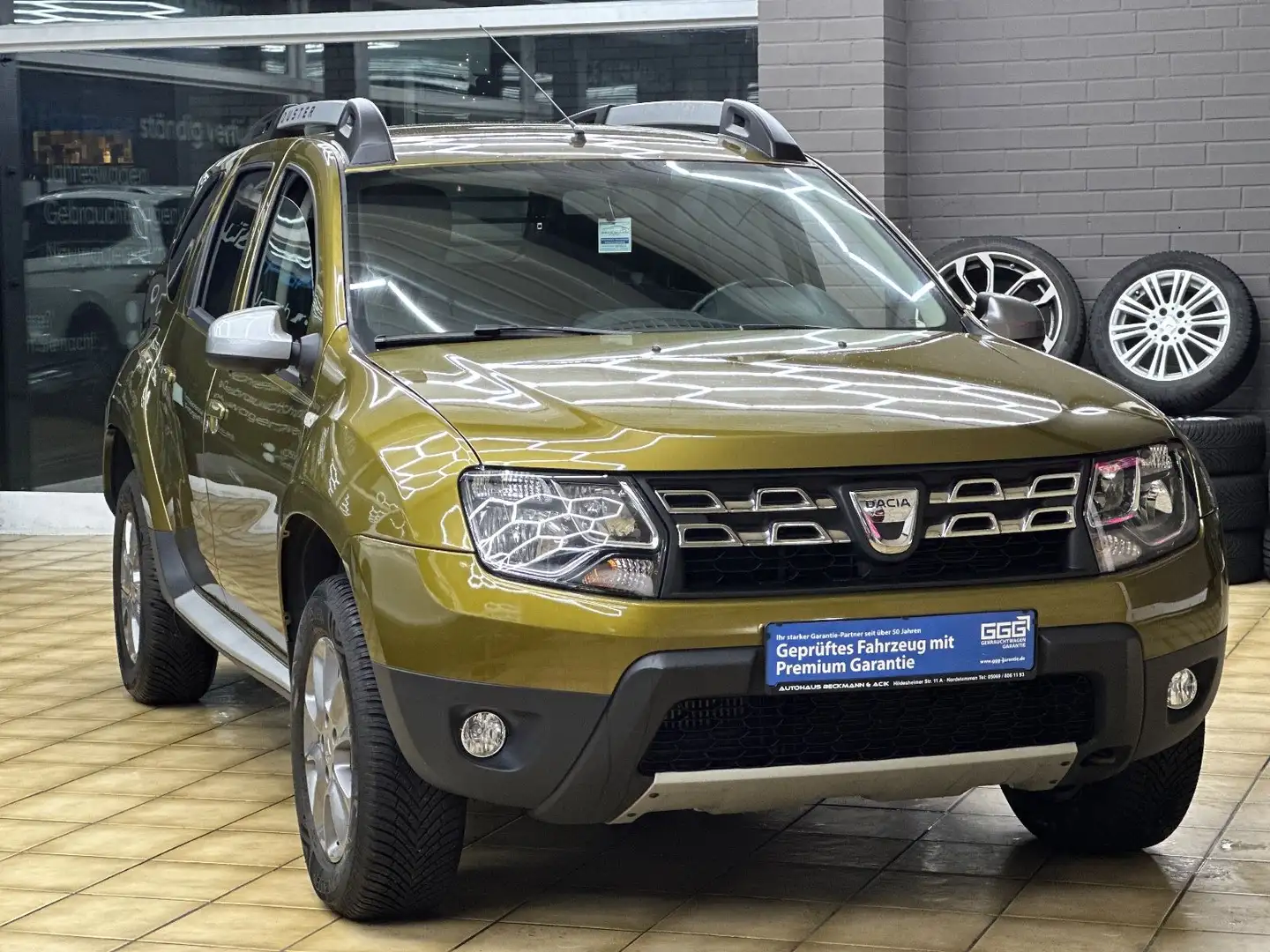 Dacia Duster I Prestige 4x2*HU/AU*AHK*KLIMA*TEMP*NAVI* - 1