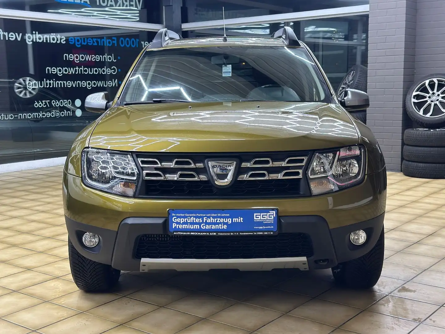 Dacia Duster I Prestige 4x2*HU/AU*AHK*KLIMA*TEMP*NAVI* - 2