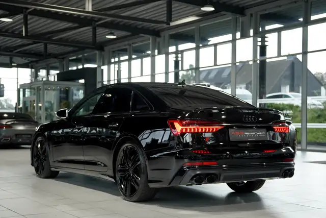 Audi S6 view 9