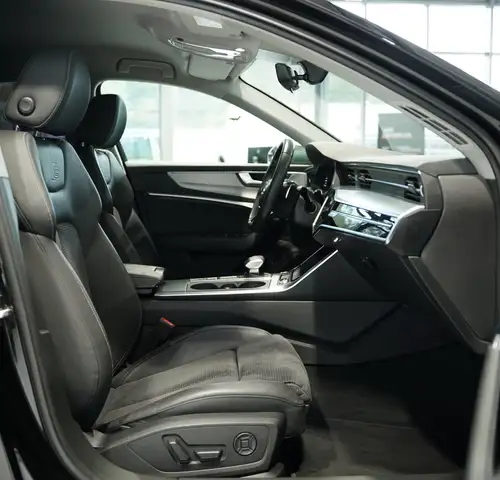Audi S6 view 13