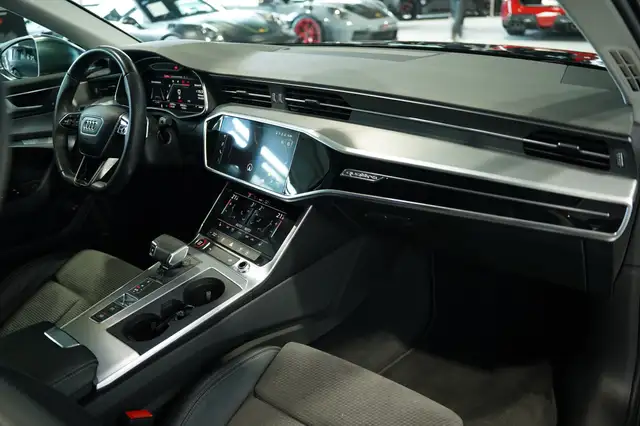 Audi S6 view 15