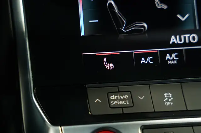 Audi S6 view 30