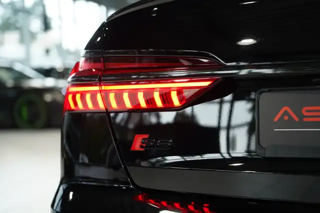 Audi S6 view 12