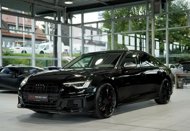 Audi S6 view 4