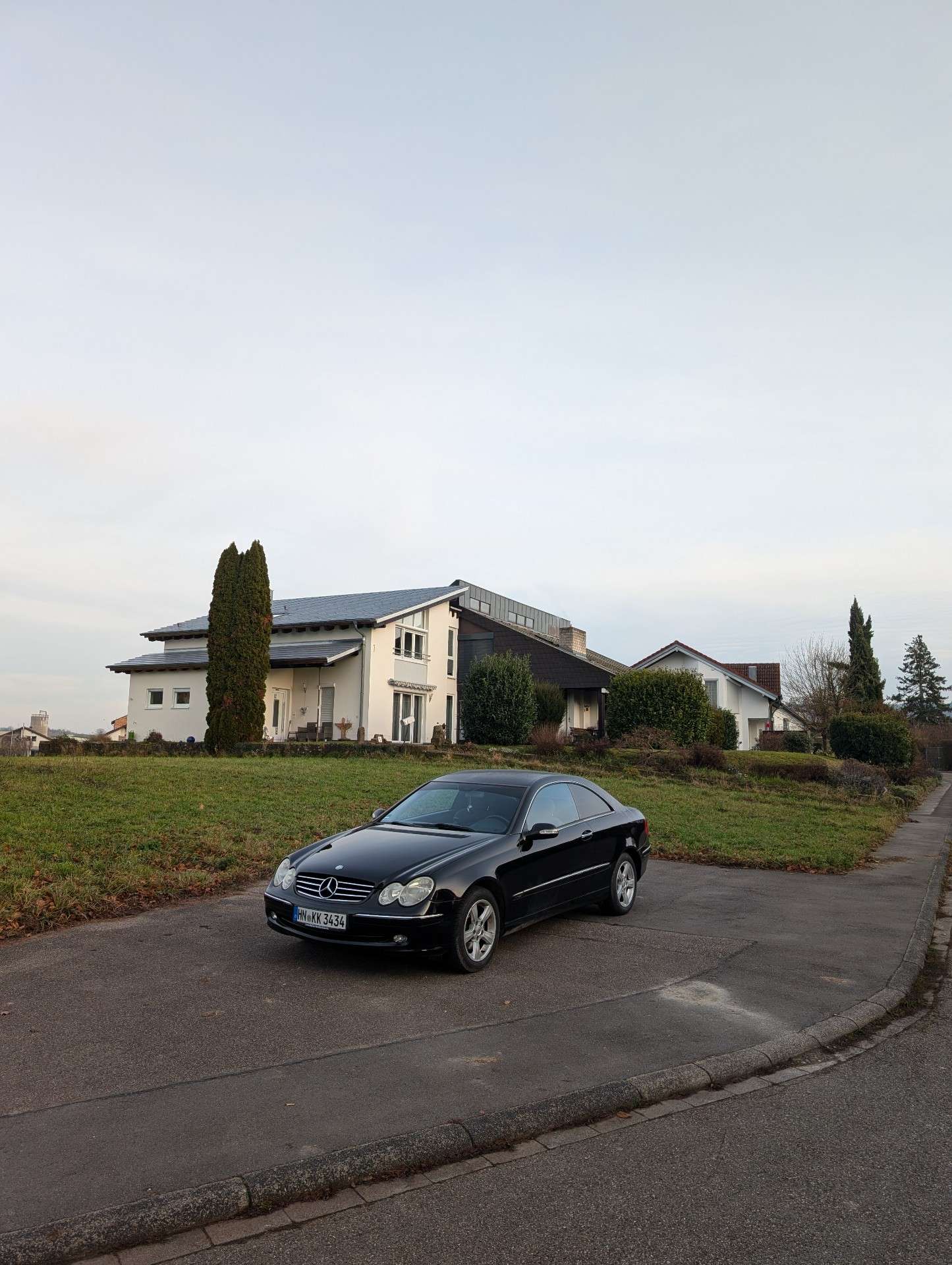 Second hand Mercedes Benz Clk-Class 320