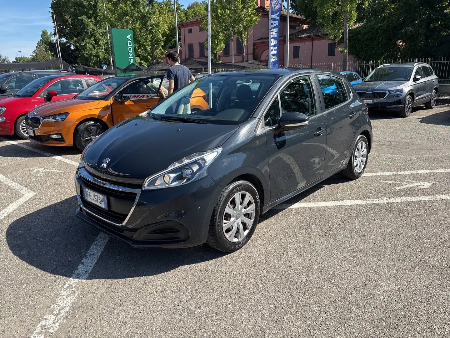 Peugeot 208 PureTech 82 5p. - GPL - - 1
