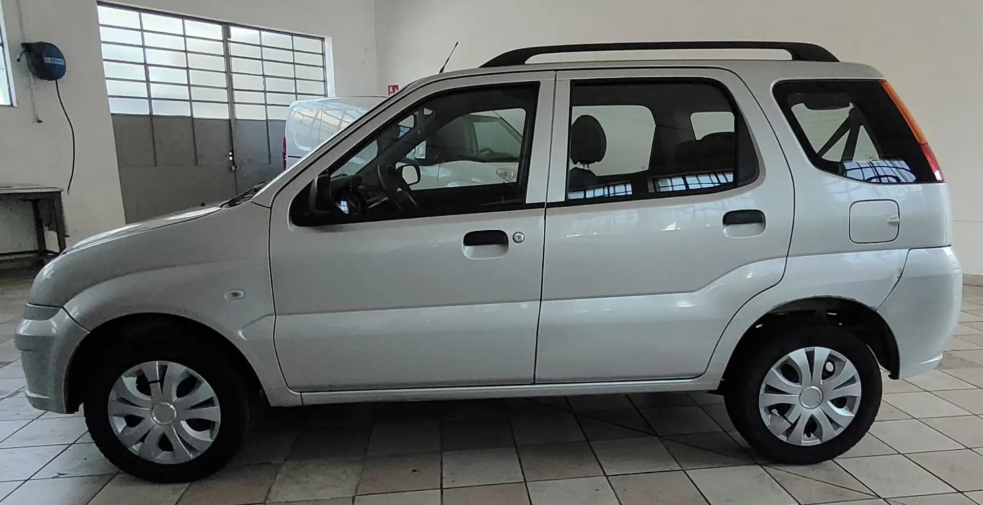 Subaru Justy G3X 1.3 16V 5p. Argento - 1