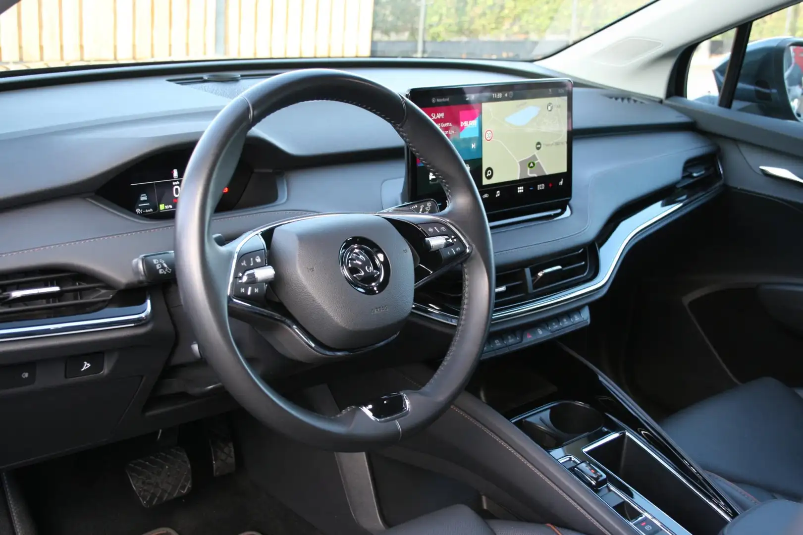 Skoda Enyaq iV 80 First Edition Grijs - 2