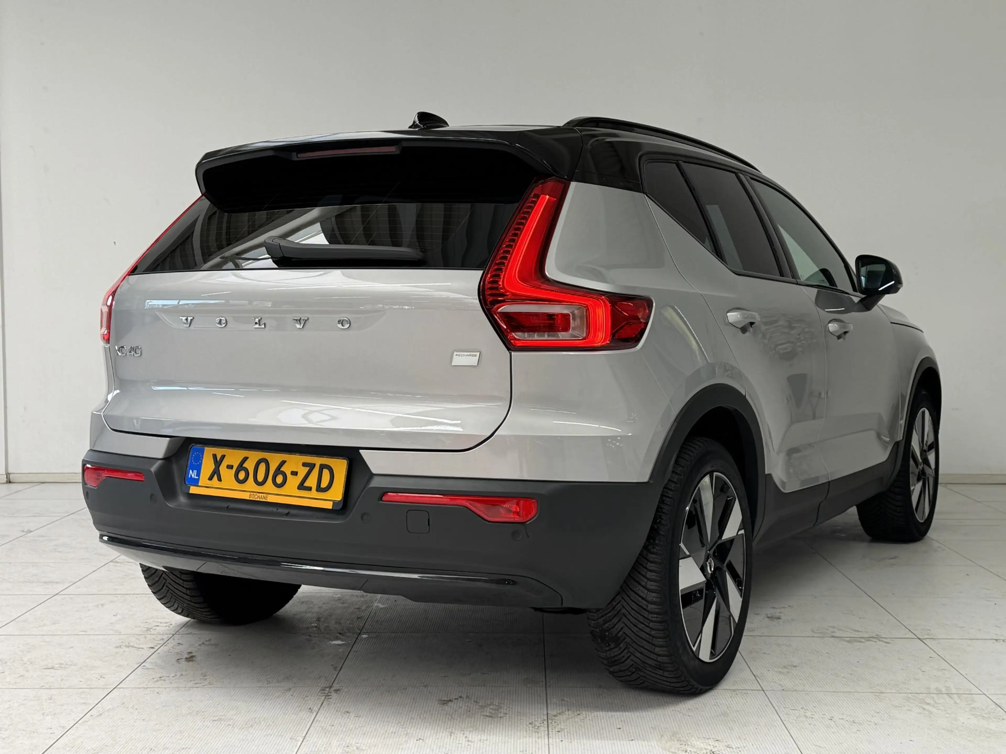 Volvo XC40 Single Motor Essential 69 kWh | Trekhaak Wegklapba — photo 2