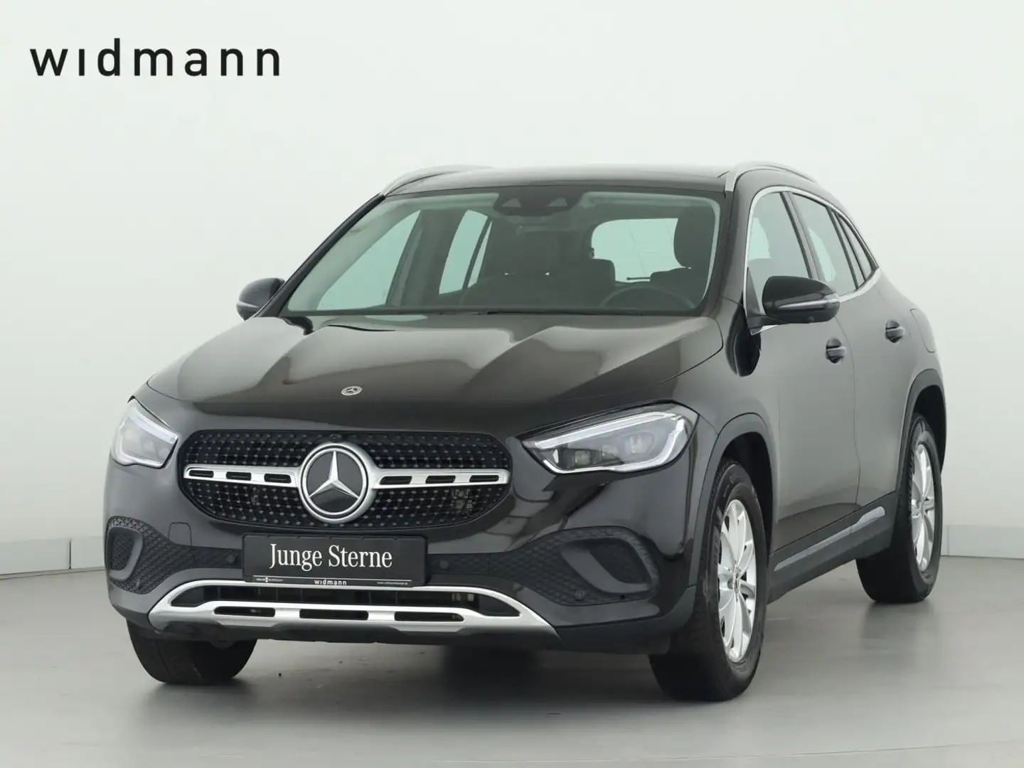 Mercedes-Benz GLA 250 4M *Progressive*Multibeam*Panorama*360°* Schwarz - 1