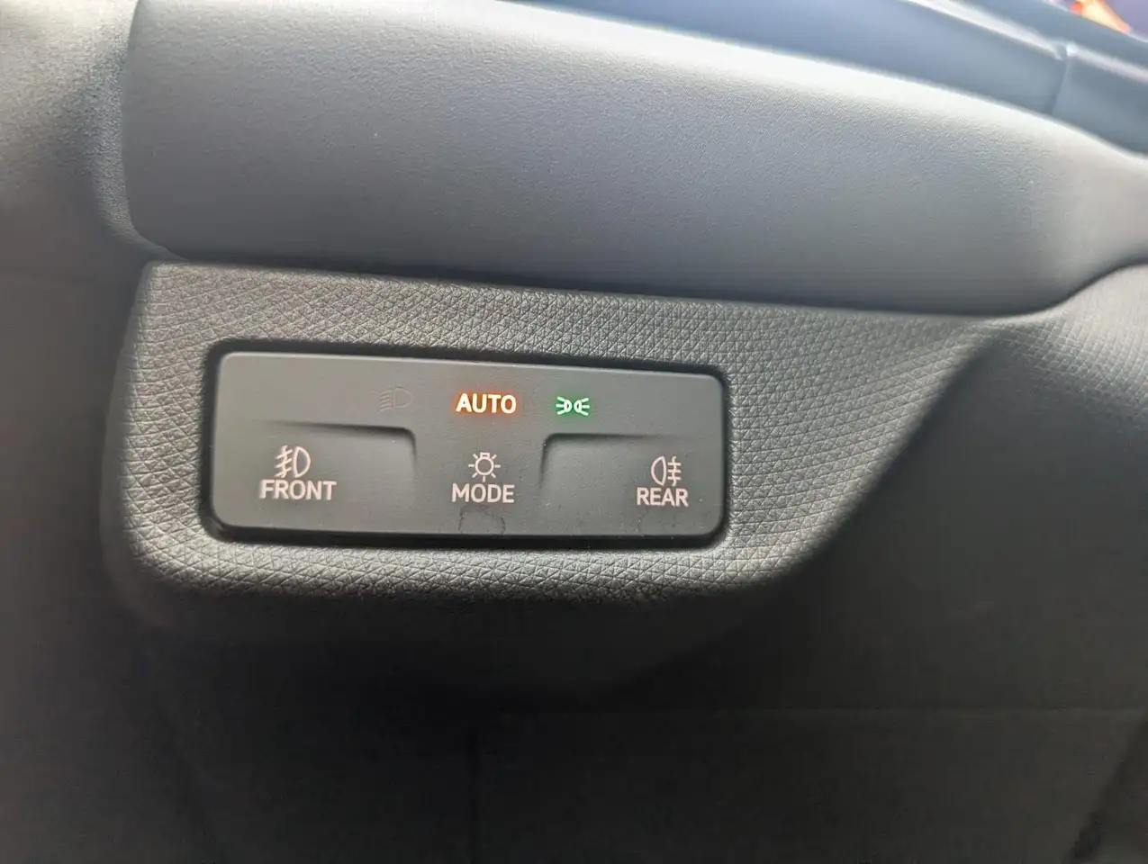 Cupra Terramar 1.5 eTSI DSG Leichter Hagelschaden Edge Design Dig, миниатюра 15