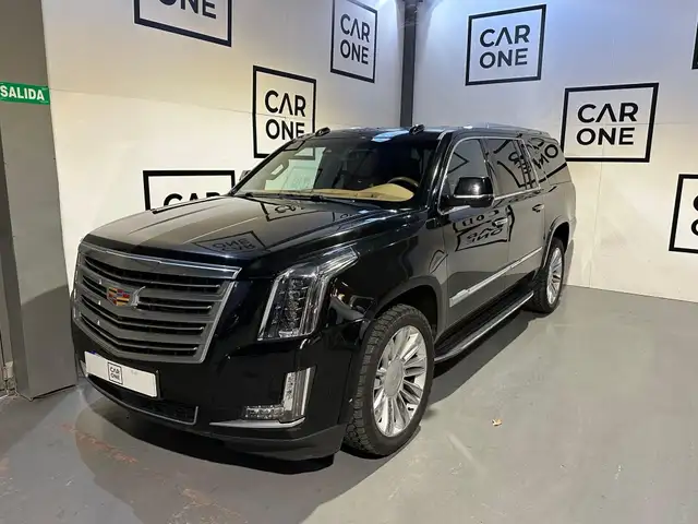 Cadillac Escalade ESV 6.2L V8 Platinum 4WD