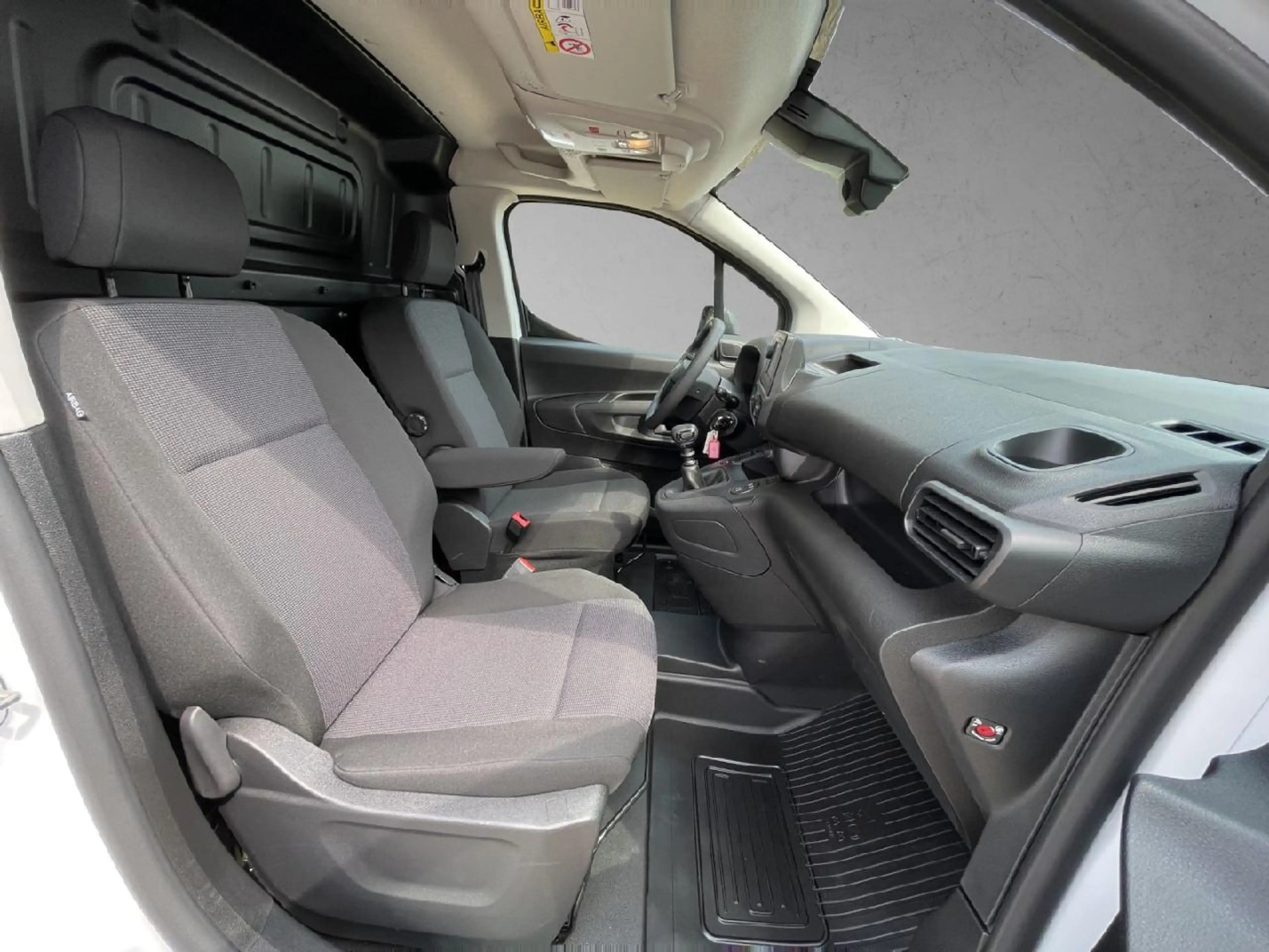 Toyota Proace City L2 Duty — photo 7