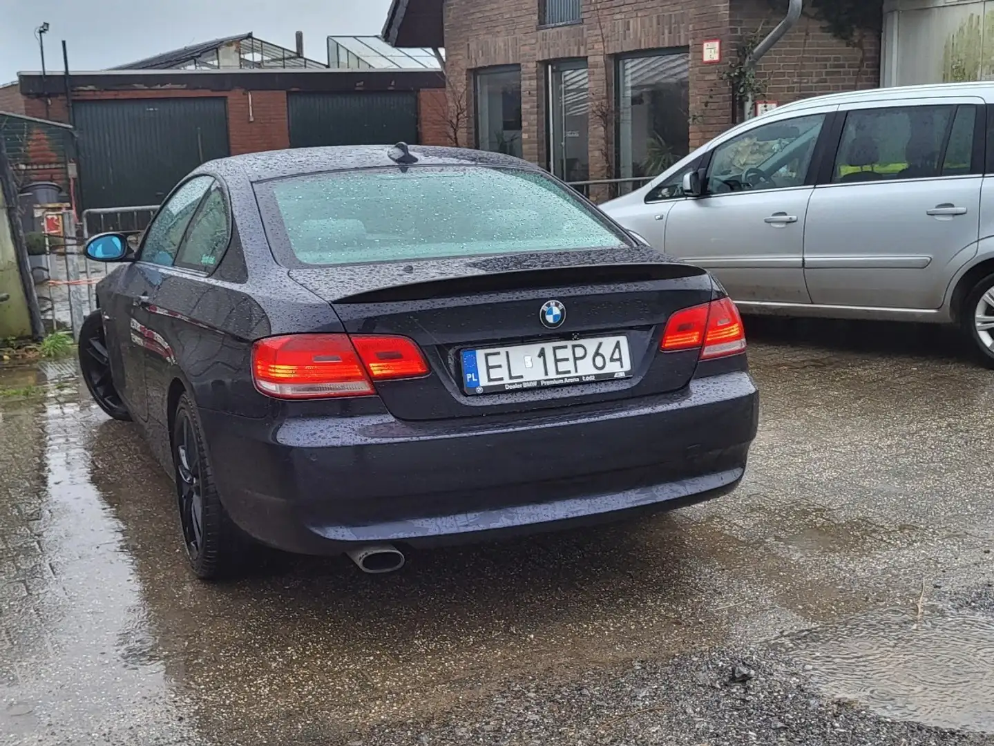 BMW 320 320d Coupe Blau - 2