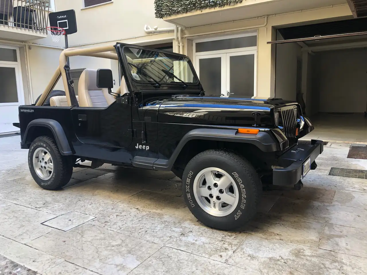 Jeep Wrangler Hard Top 2.5 Laredo, foto 1