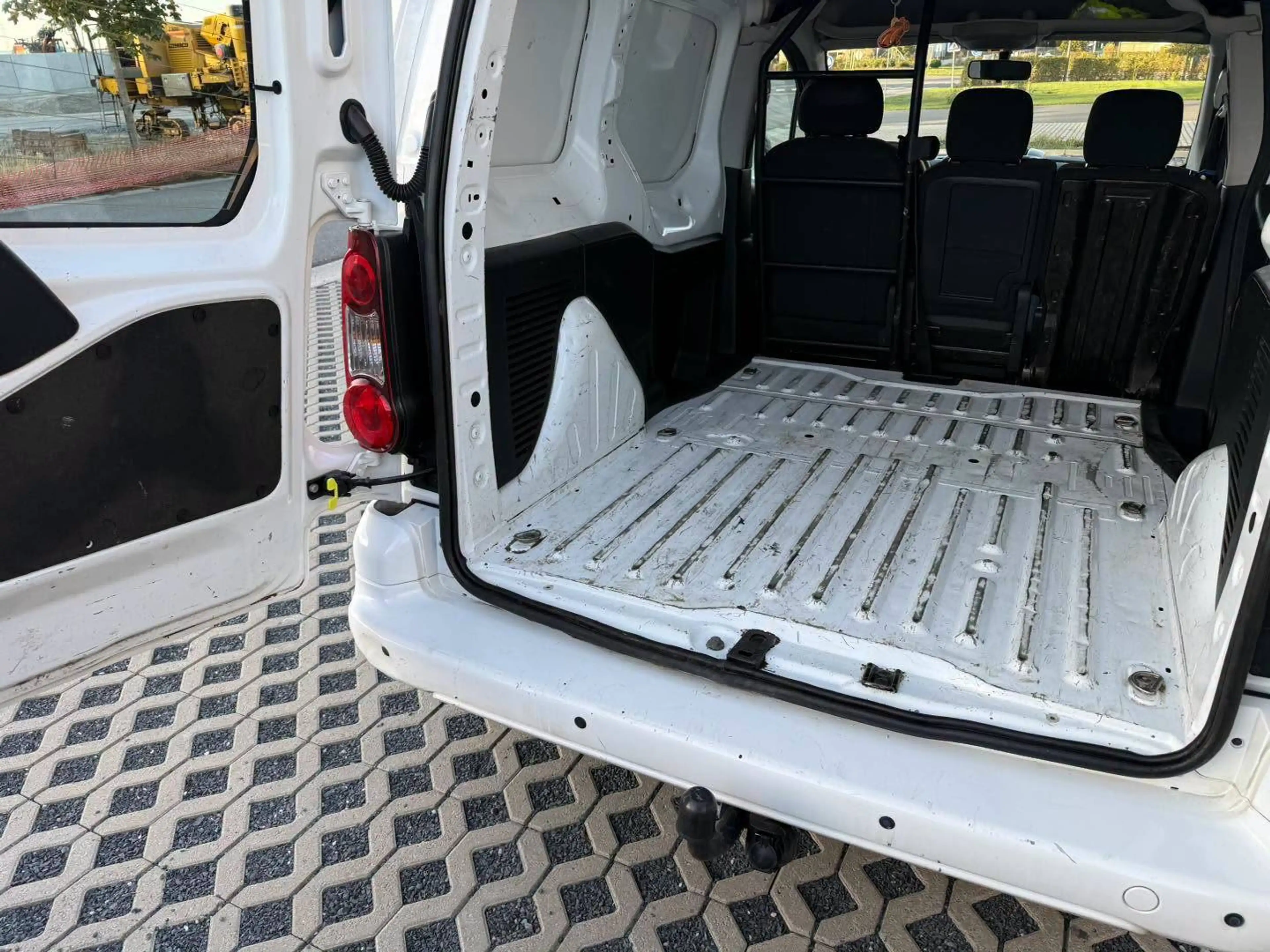 Citroen Berlingo 1.6 BlueHDi L1 Club — photo 15