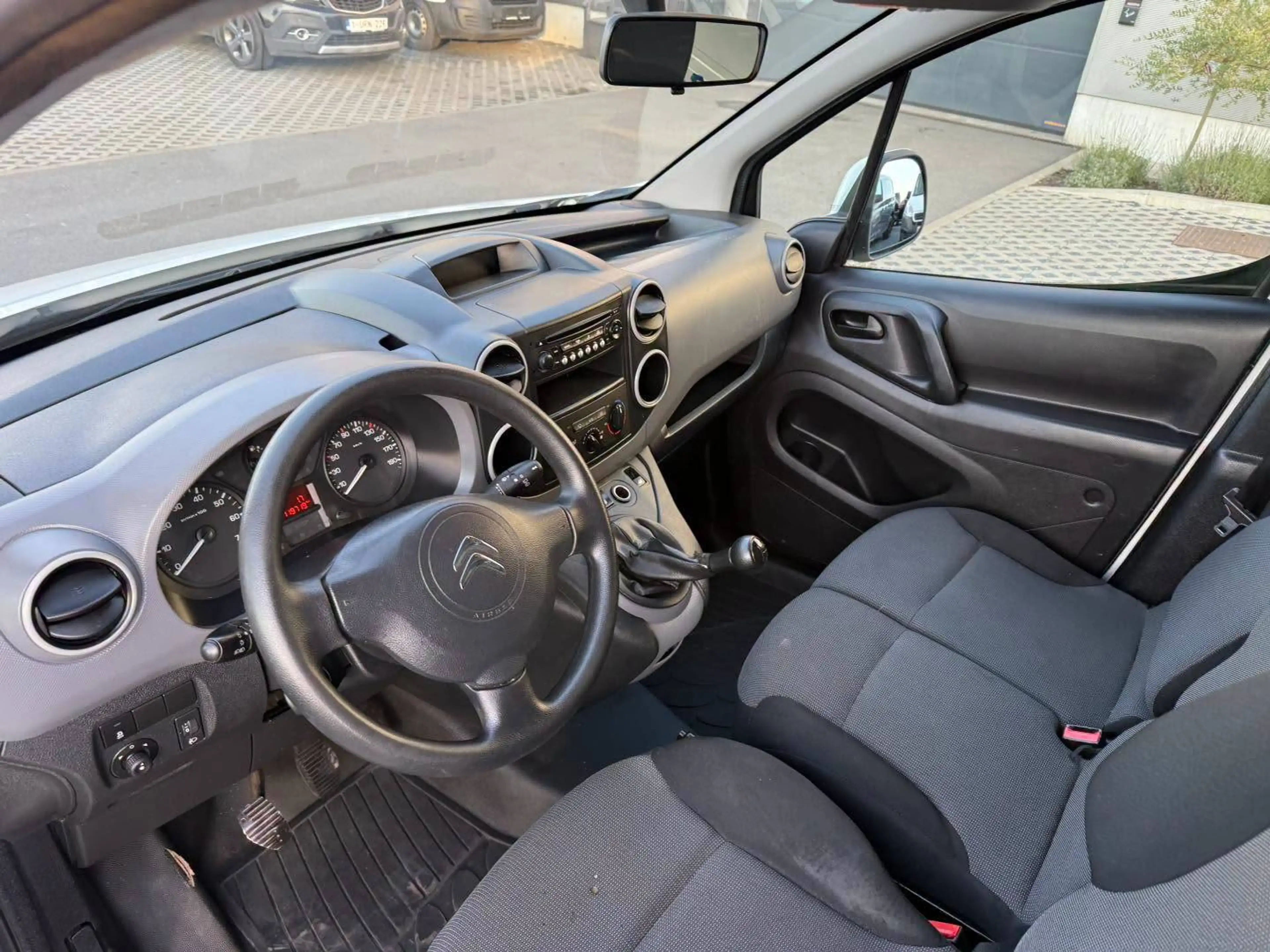 Citroen Berlingo 1.6 BlueHDi L1 Club — photo 7