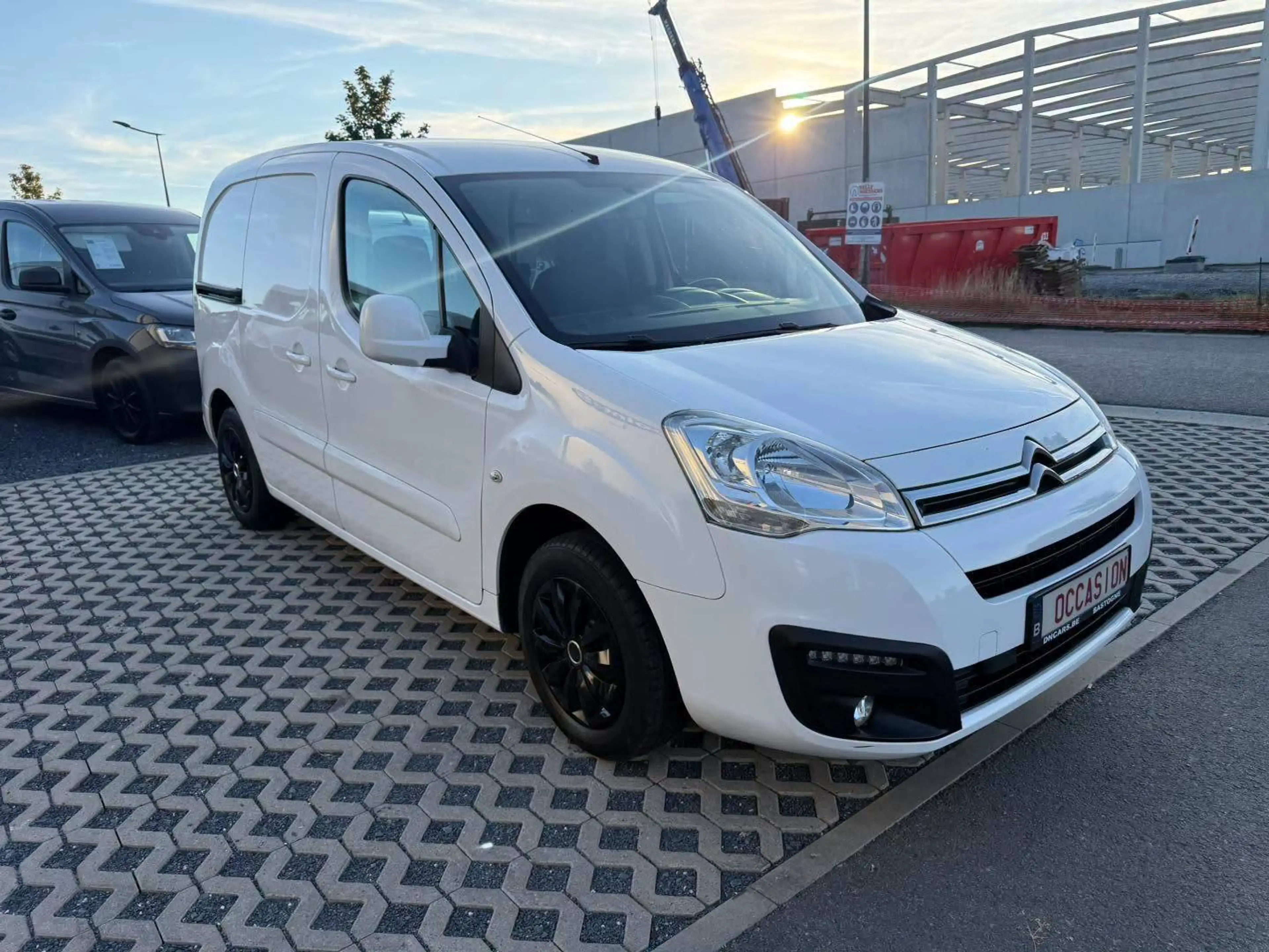 Citroen Berlingo 1.6 BlueHDi L1 Club — photo 4