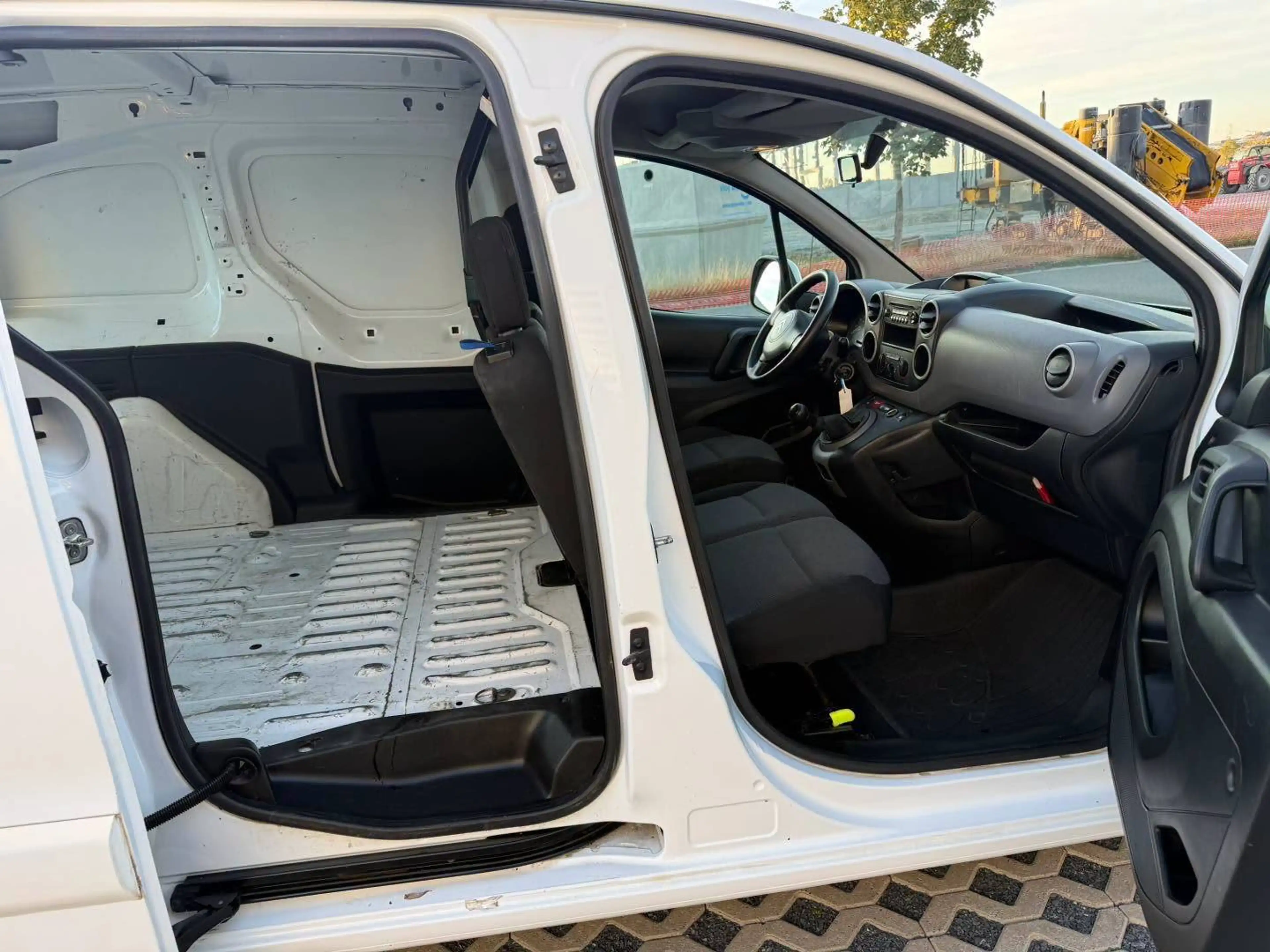 Citroen Berlingo 1.6 BlueHDi L1 Club — photo 5