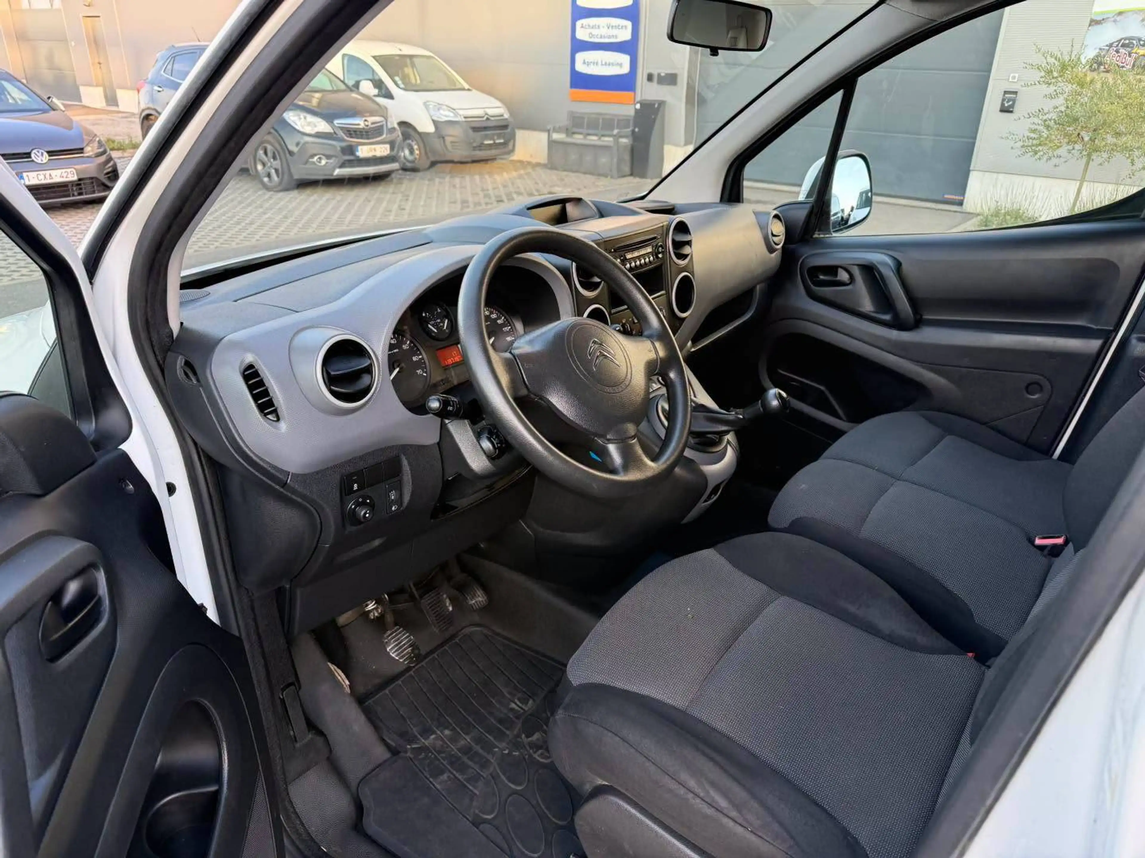 Citroen Berlingo 1.6 BlueHDi L1 Club — photo 6