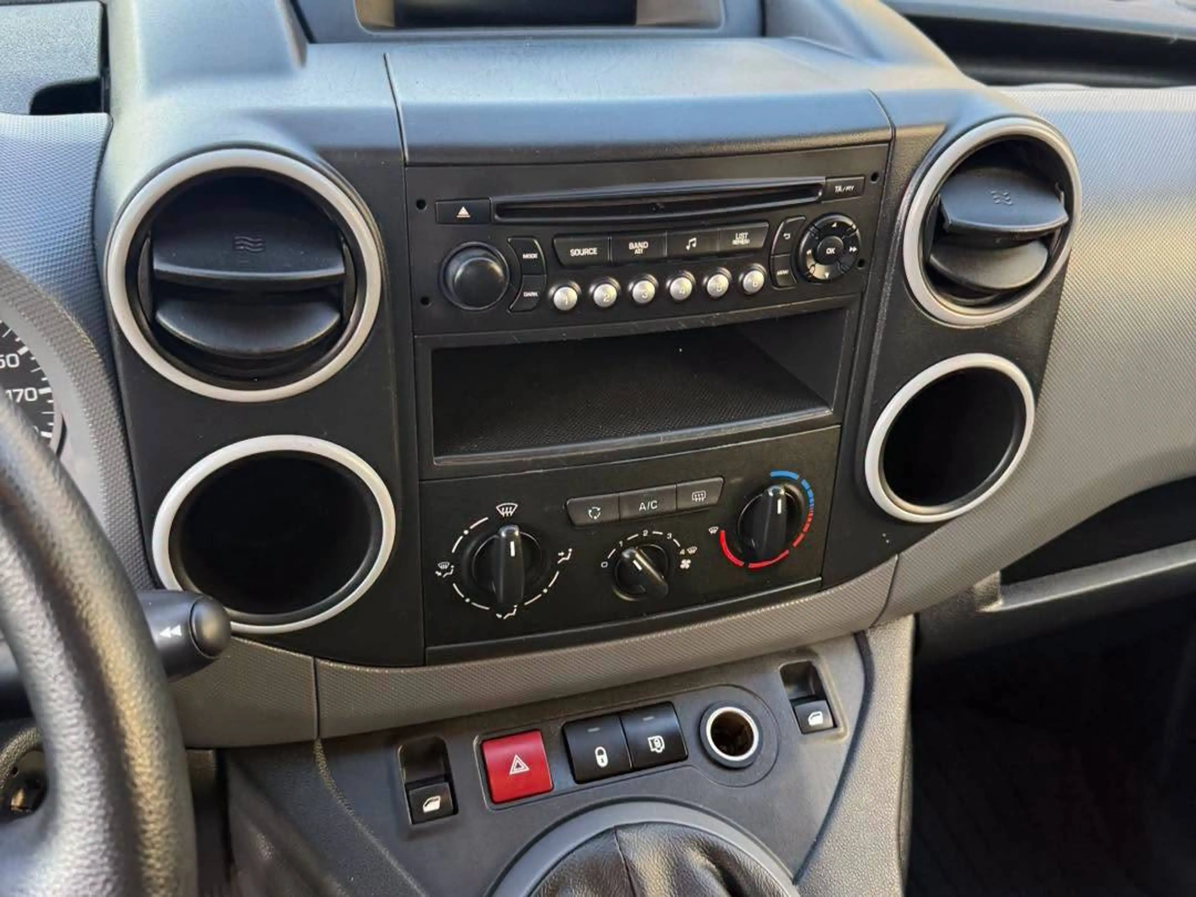 Citroen Berlingo 1.6 BlueHDi L1 Club — photo 10
