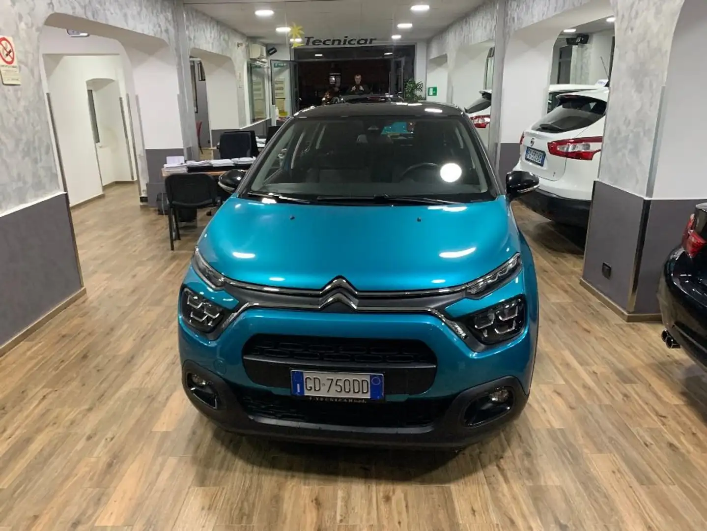 Citroen C3 C3 III 2017 1.2 puretech Shine s Blu/Azzurro - 2