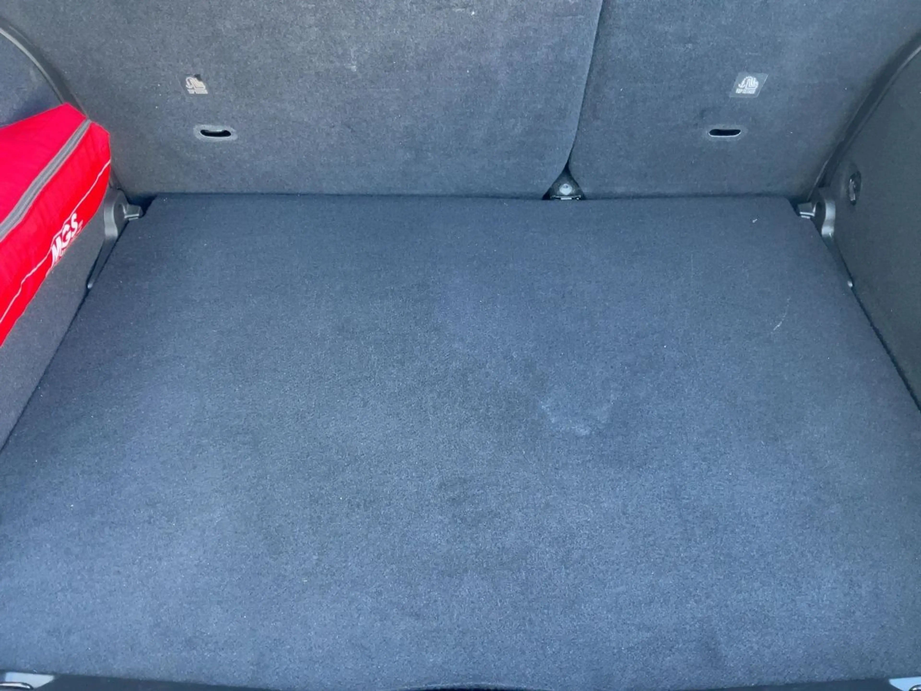 Fiat 500X 1.0 GSE CROSS APP+RFK+2xPDC+SHZ+DAB+LM 19" — photo 14