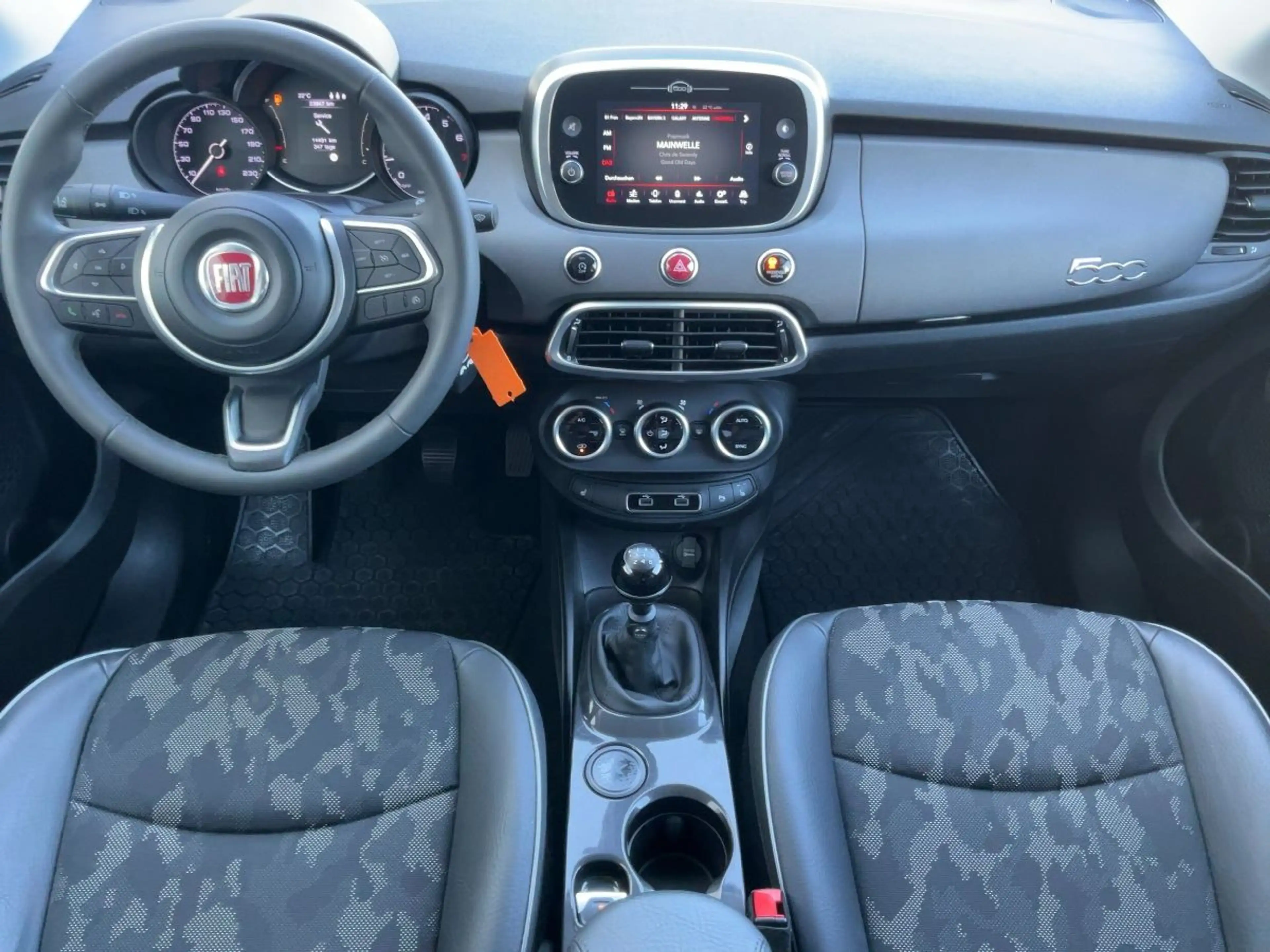 Fiat 500X 1.0 GSE CROSS APP+RFK+2xPDC+SHZ+DAB+LM 19" — photo 9