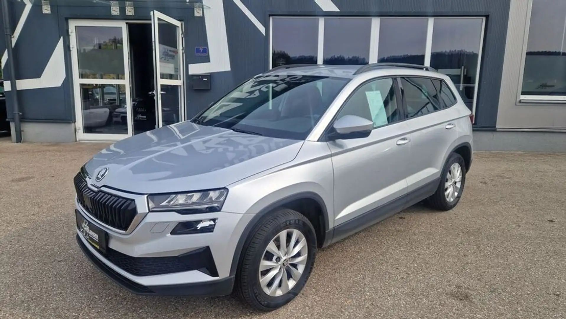 Skoda Karoq 2.0 TDI ''1.Besitz'' ''AHV'' Silber - 2