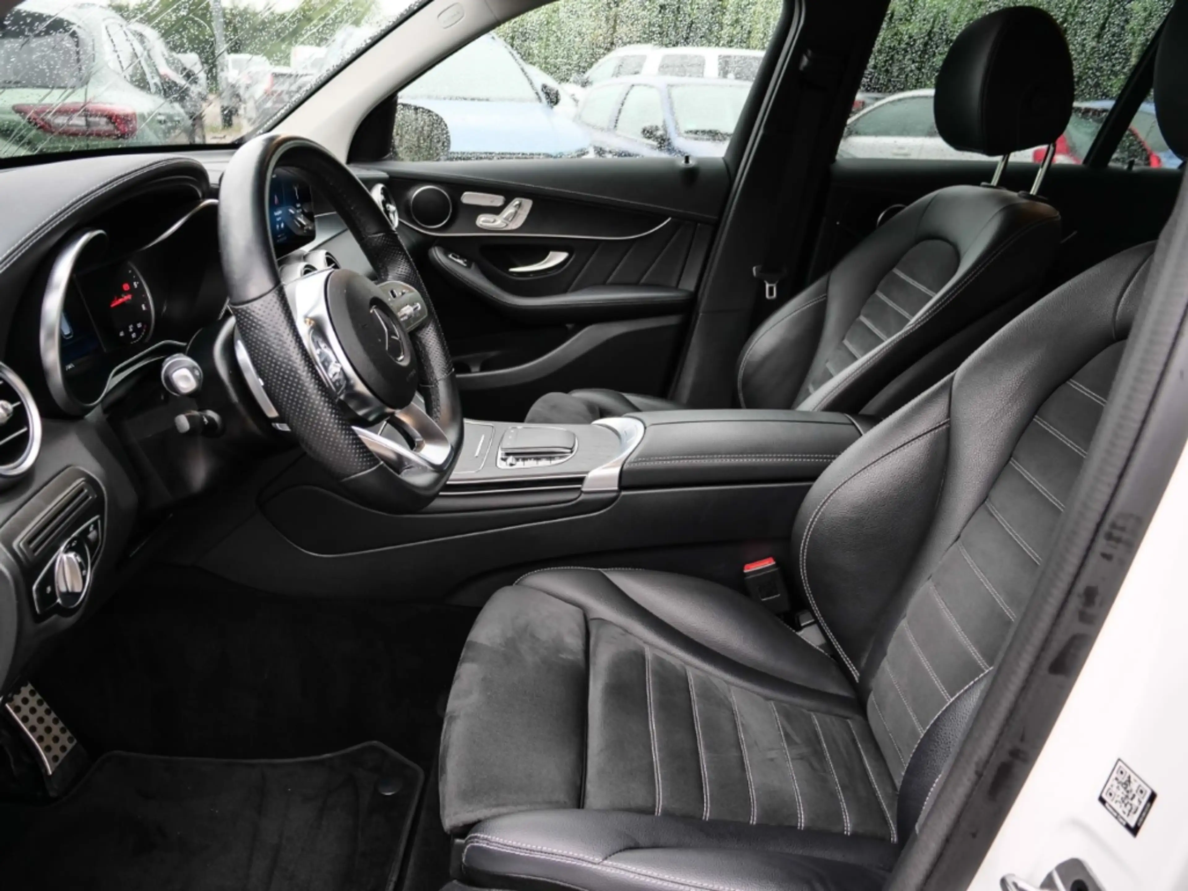 Mercedes-Benz GLC 400 d AMG Line 330PS 4Matic Sportpaket Digitales Cockp — photo 6