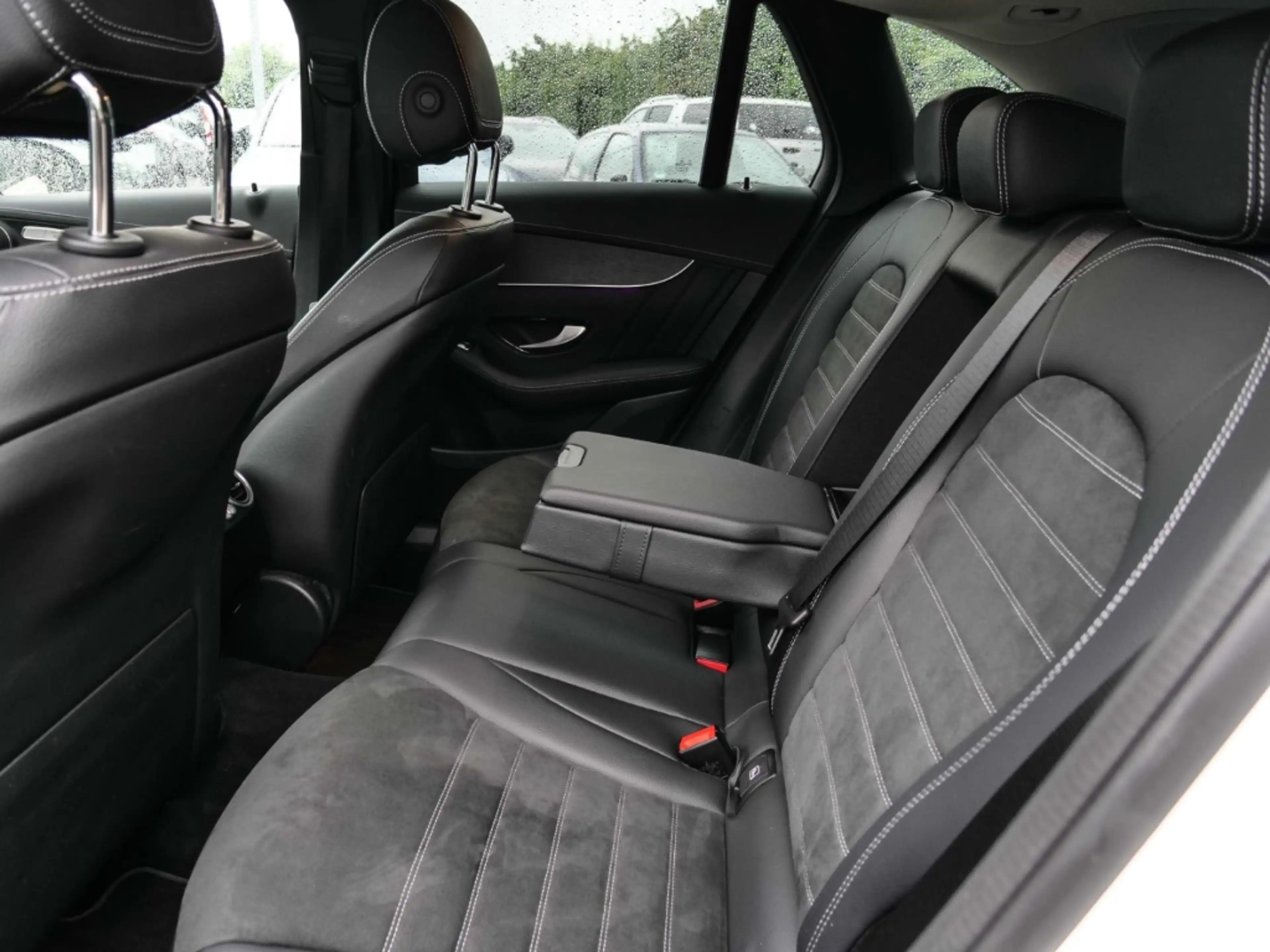 Mercedes-Benz GLC 400 d AMG Line 330PS 4Matic Sportpaket Digitales Cockp — photo 8