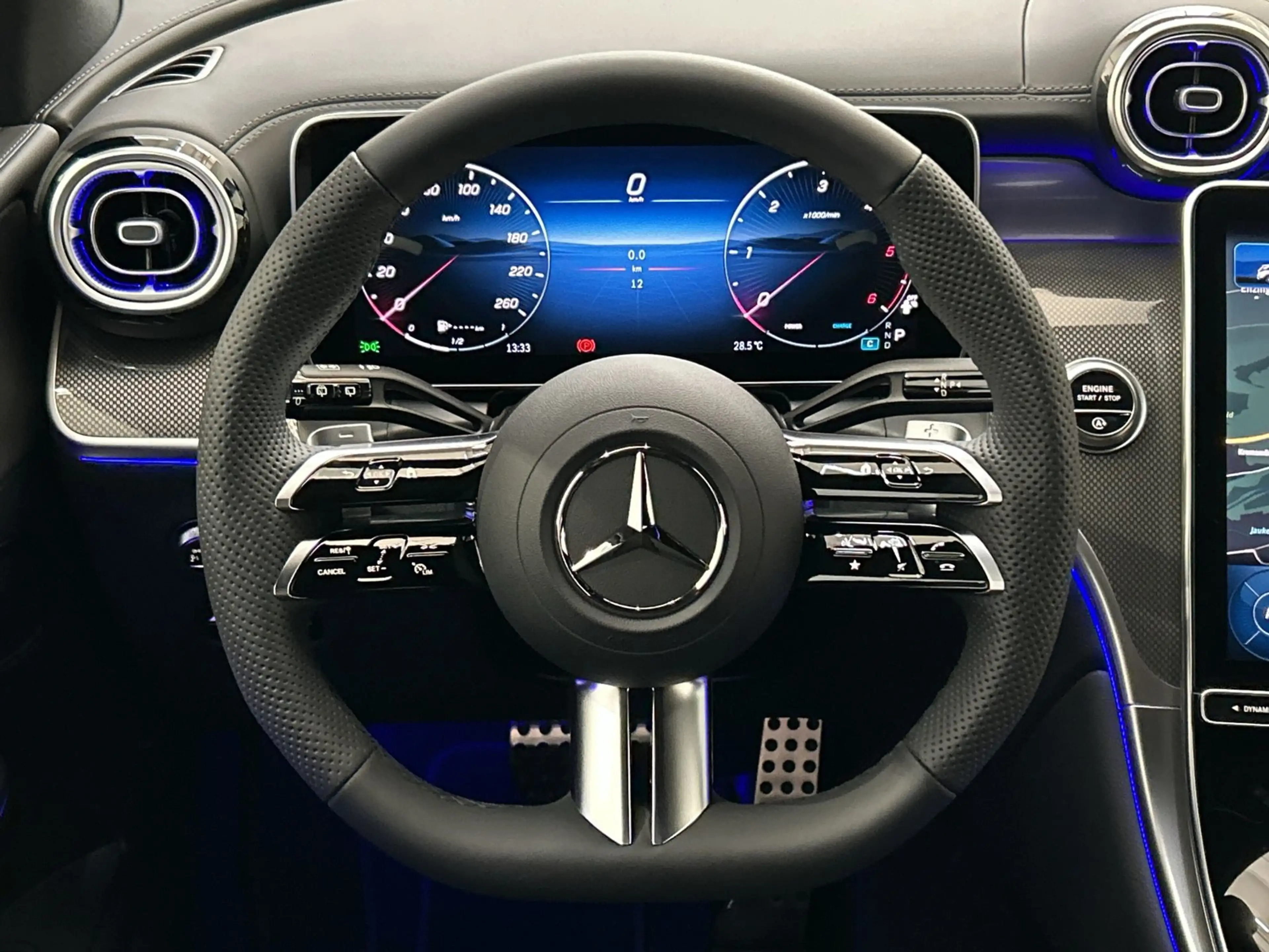 Mercedes-Benz GLC 200 d 4MATIC Österreich-Edition SHZ EASY-PACK — photo 9