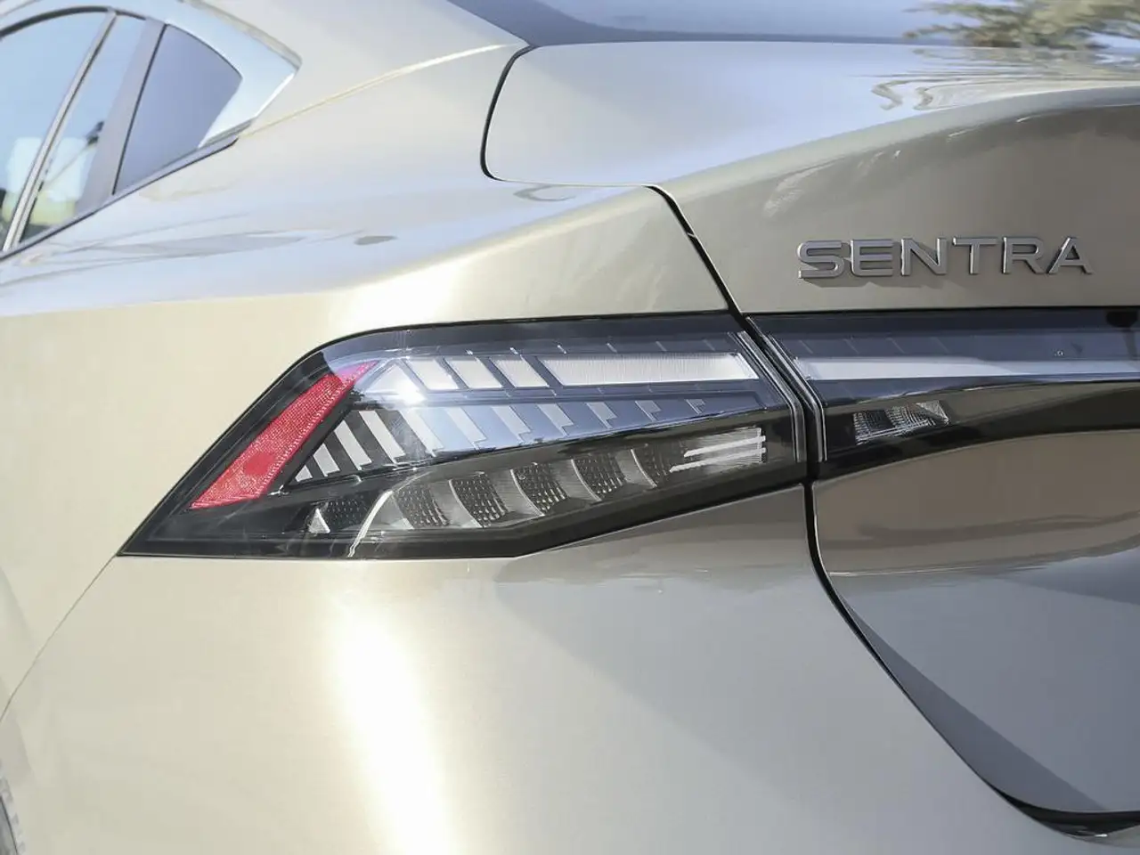 Nissan Sentra снимка Nissan Sentra