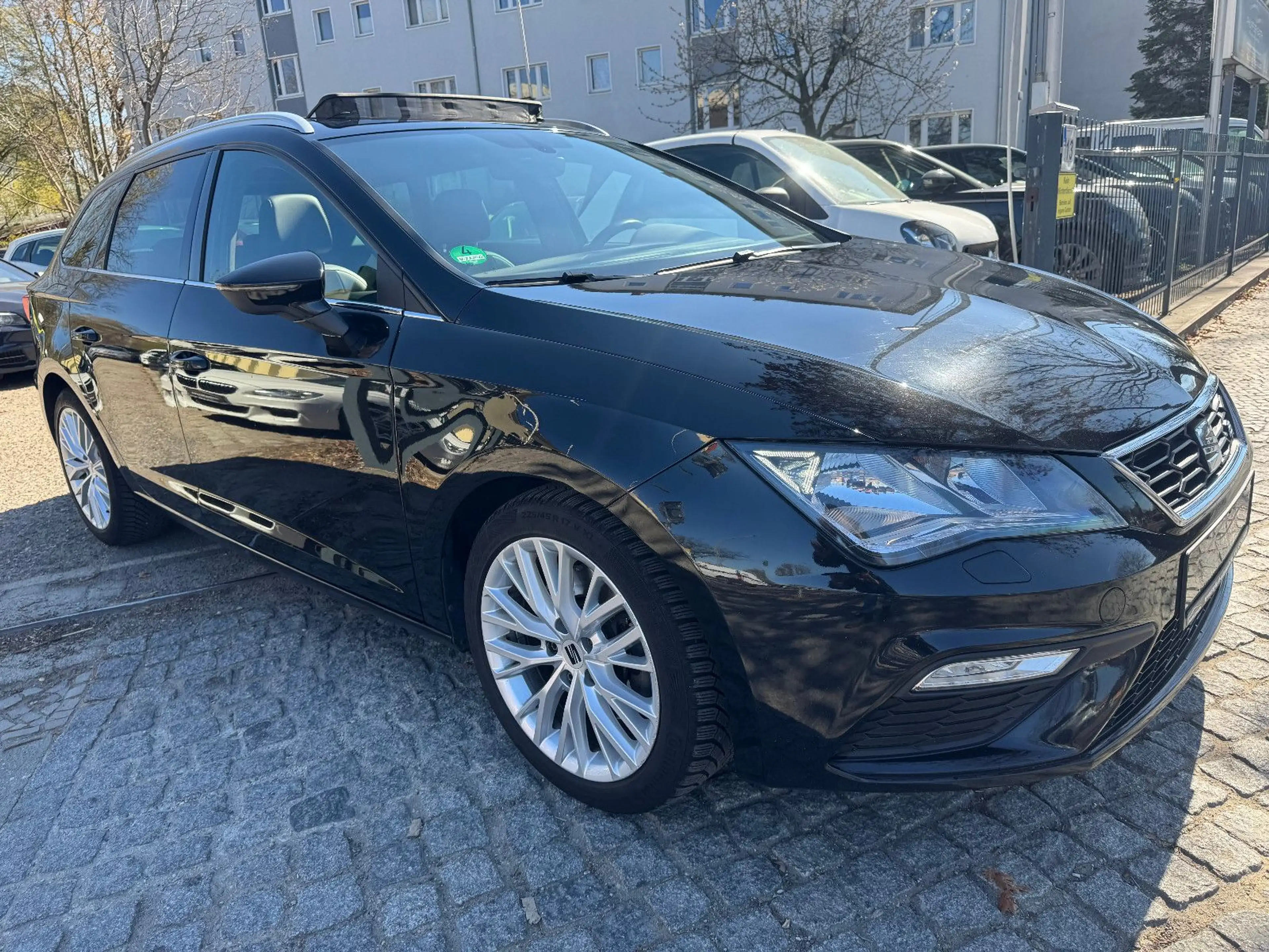 SEAT Leon ST FR*PANO*KAMERA*LEDER*BEATS SOUNDSYSTEM — photo 4