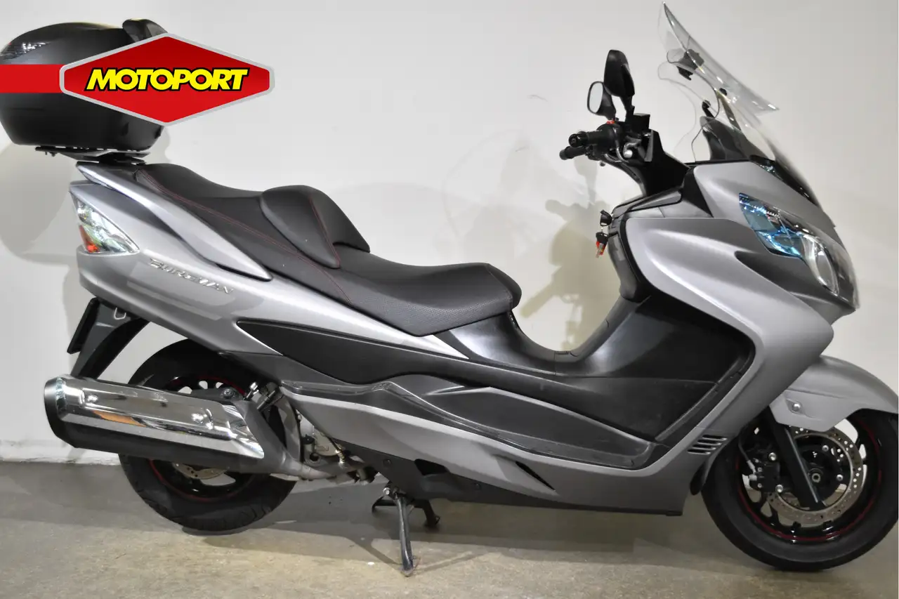 Suzuki Burgman 400