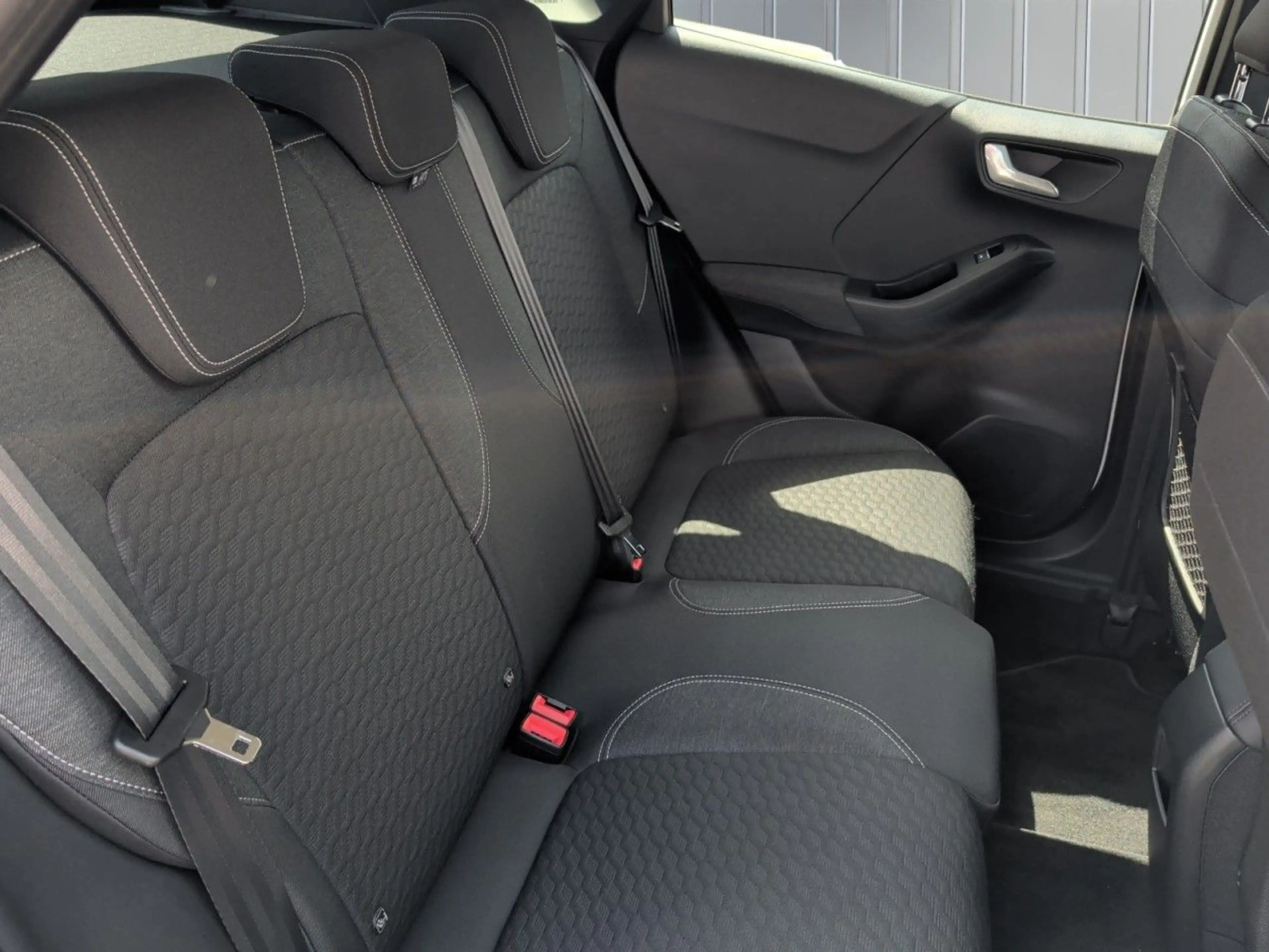 Ford Puma Titanium Design MildHybrid ParkPilot+Klima — photo 14