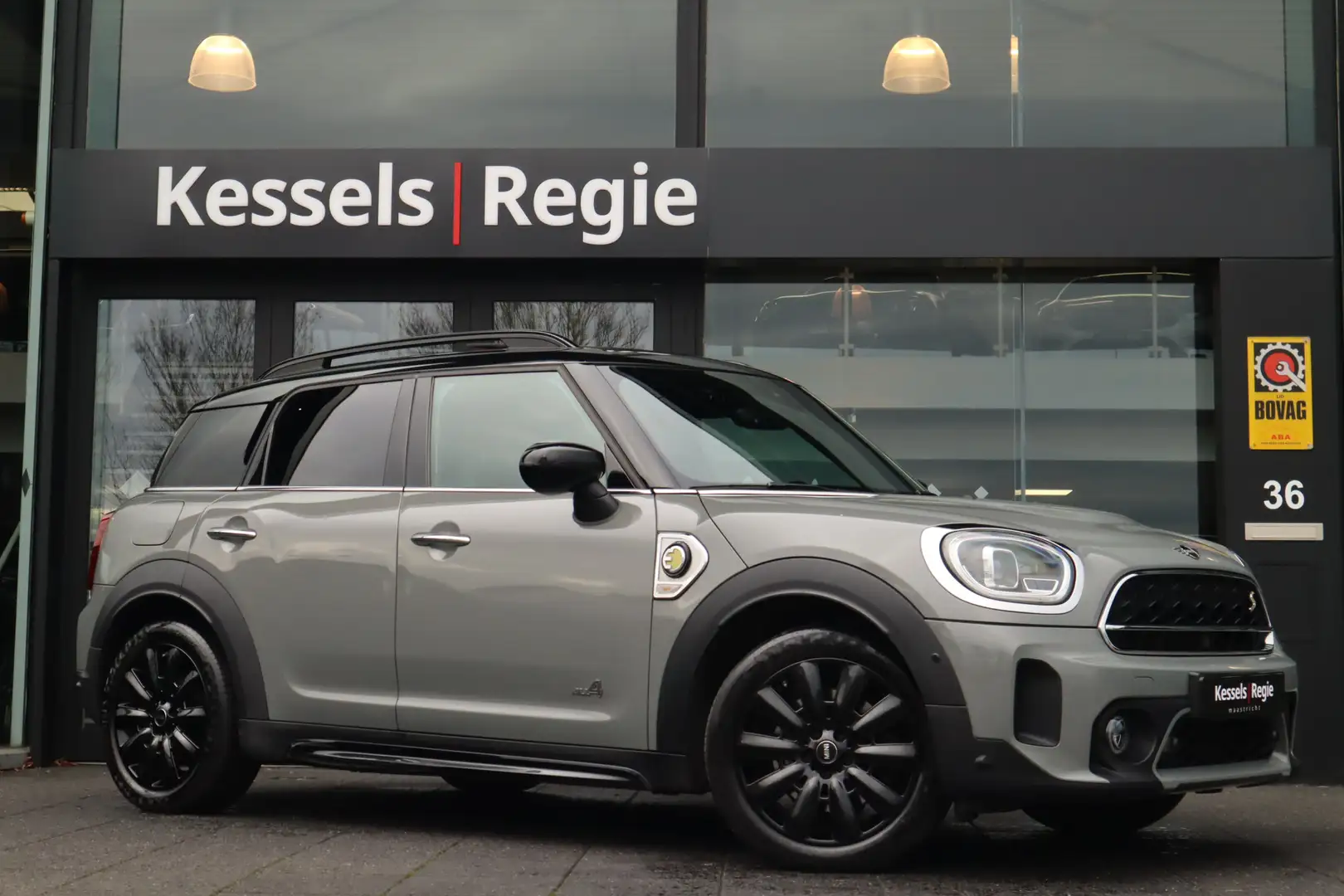 MINI Cooper SE Countryman Mini 2.0 ALL4 Pano HuD ACC Camera CarPlay Stoelver Gris - 2