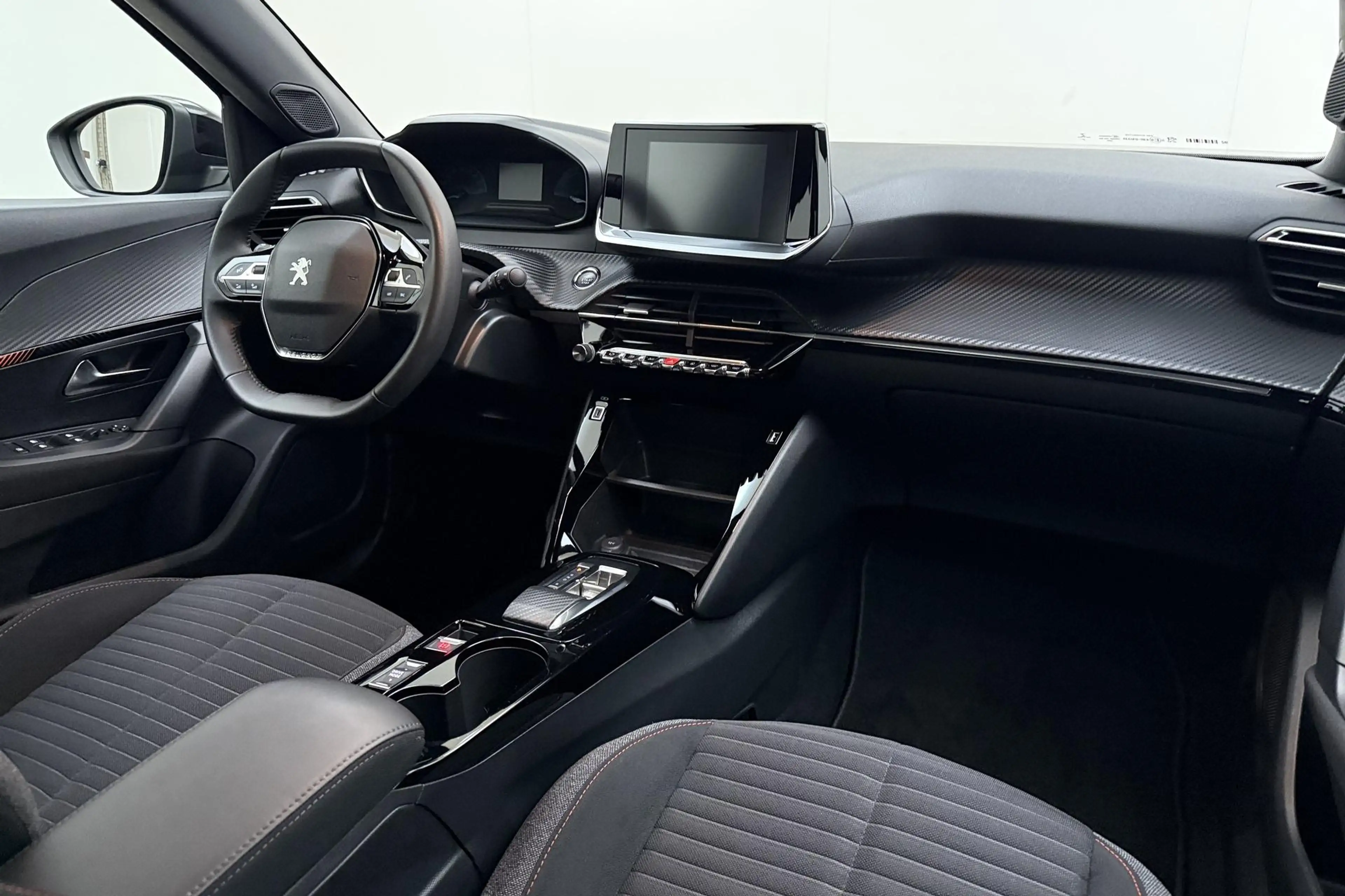 Peugeot e-2008 EV Active 50 kWh | Climate Control | Cruise Contro — photo 3