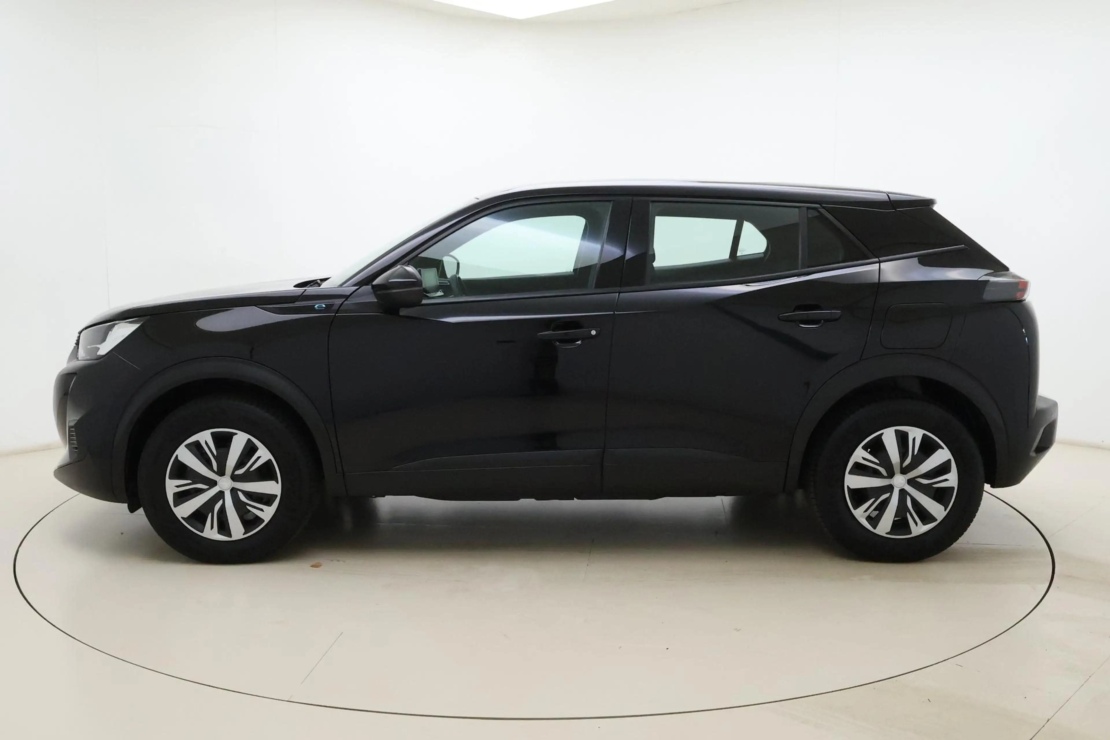 Peugeot e-2008 EV Active 50 kWh | Climate Control | Cruise Contro — photo 7