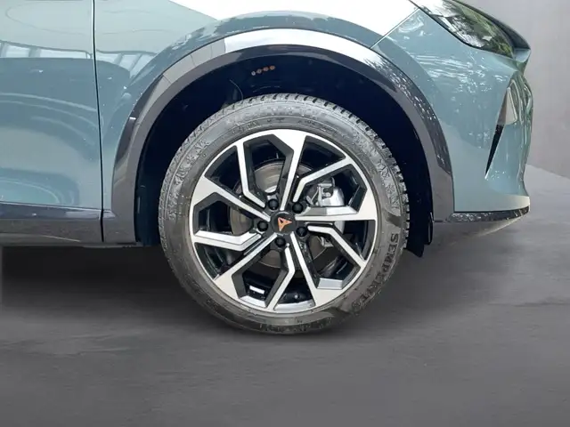 Cupra Formentor view 6