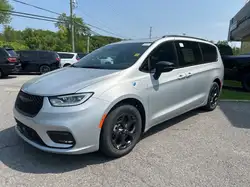 Chrysler Pacifica 2024