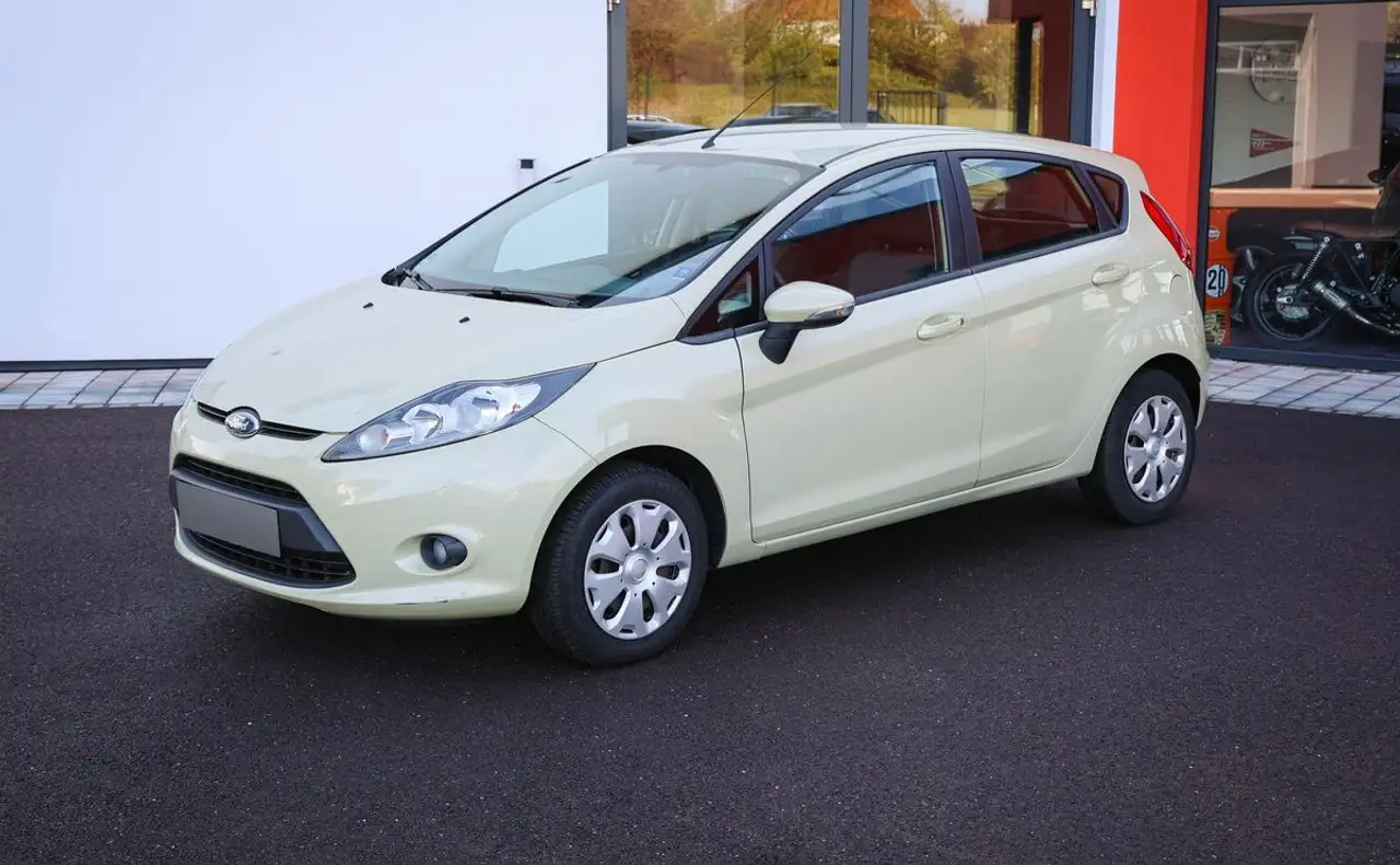 Ford Fiesta 5 portes — photo 3
