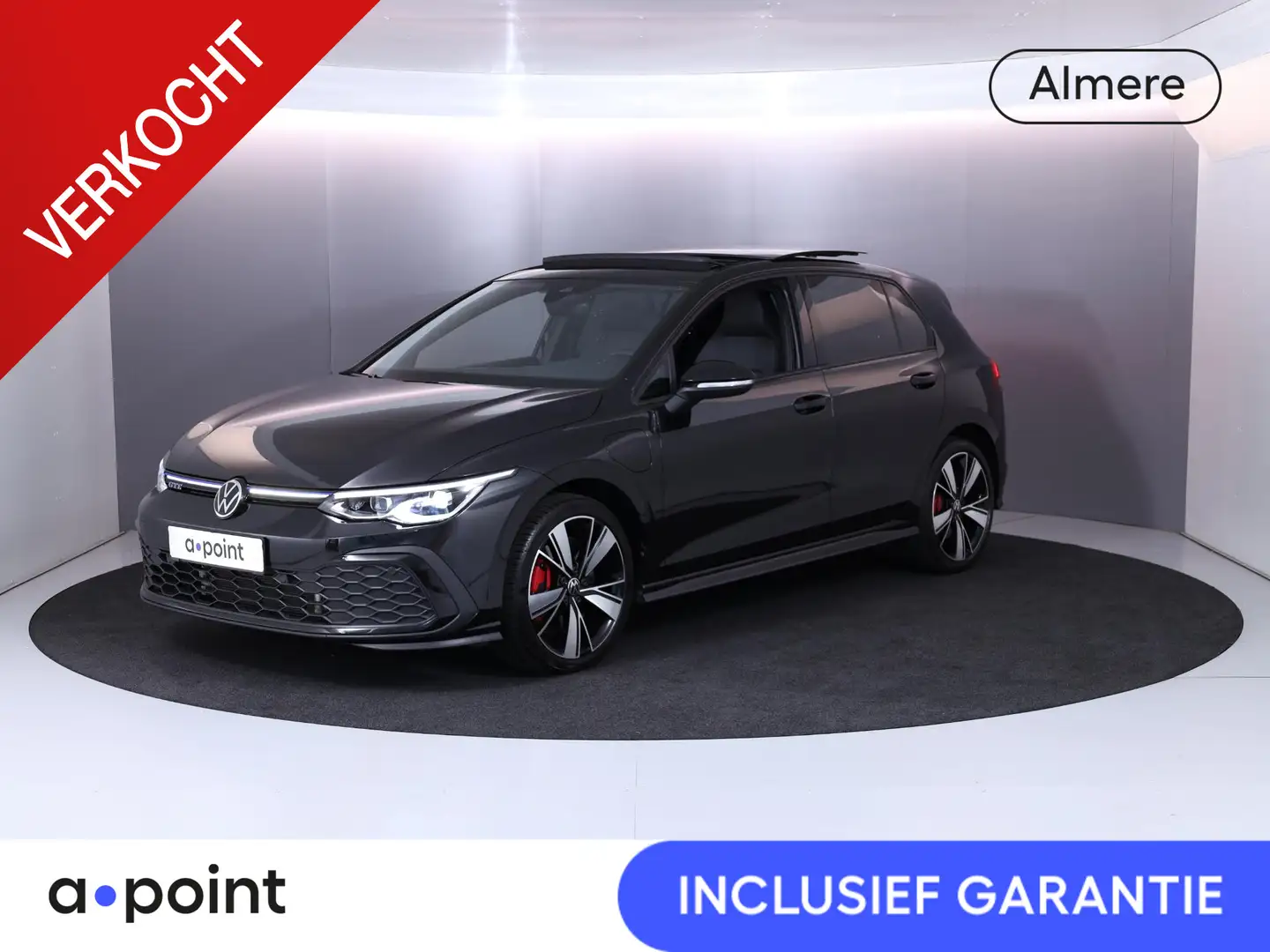 Volkswagen Golf GTE 1.4 eHybrid 245PK PHEV | Panorama dak | 18"Lm velg Zwart - 1