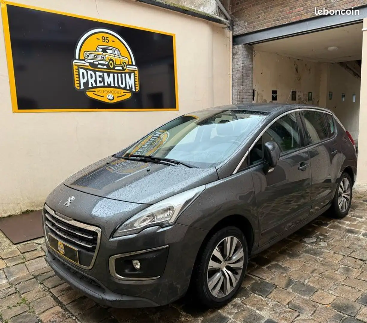 Peugeot 3008 1.6L Essence 120cv Gris - 1