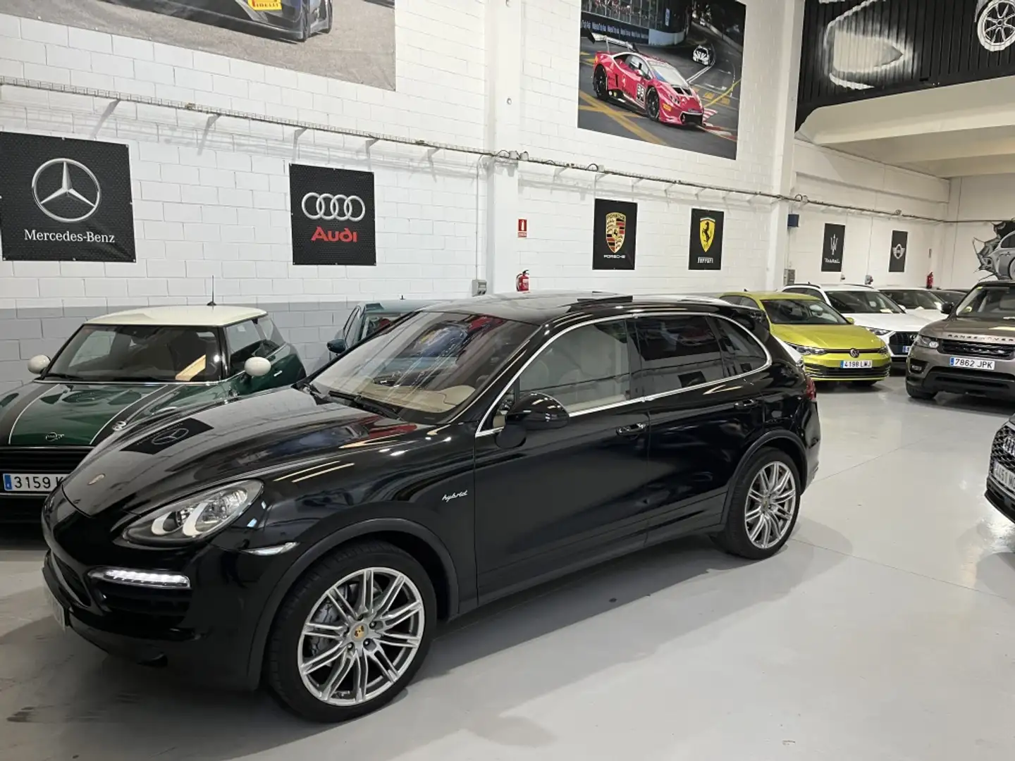 Porsche Cayenne S Hybrid Negro - 2