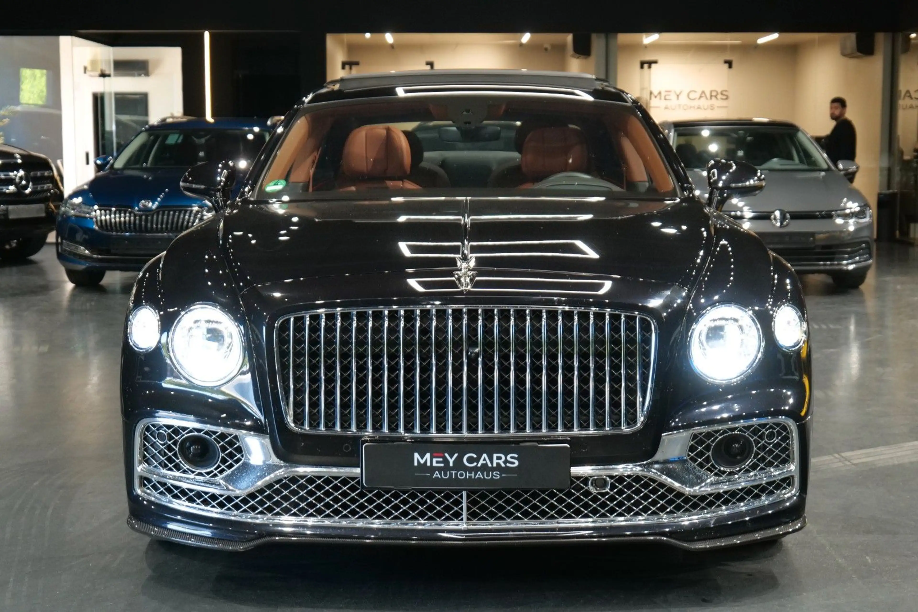 Bentley Flying Spur 4.0 V8 — photo 4