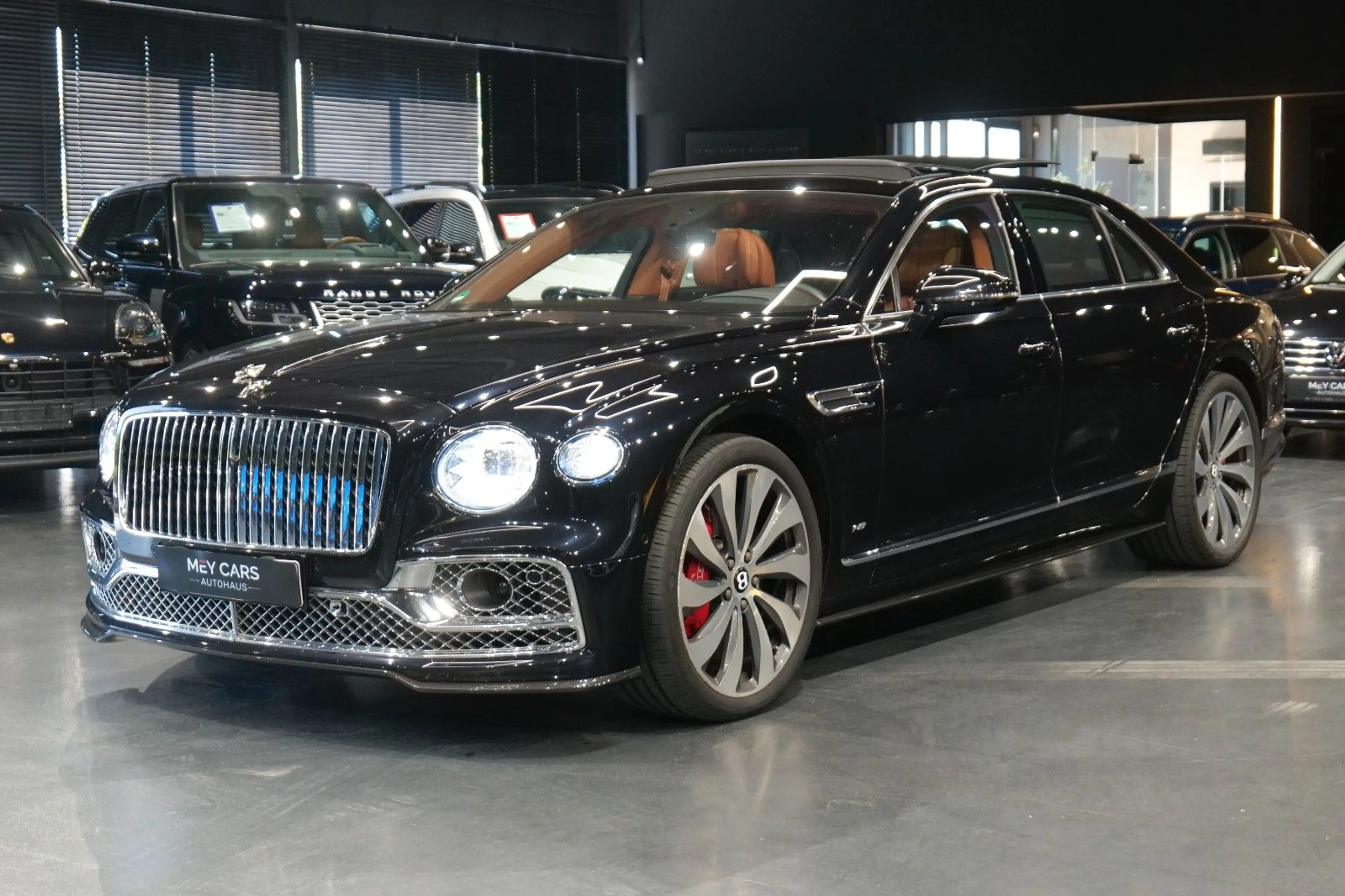 Bentley Flying Spur 4.0 V8 — photo 5